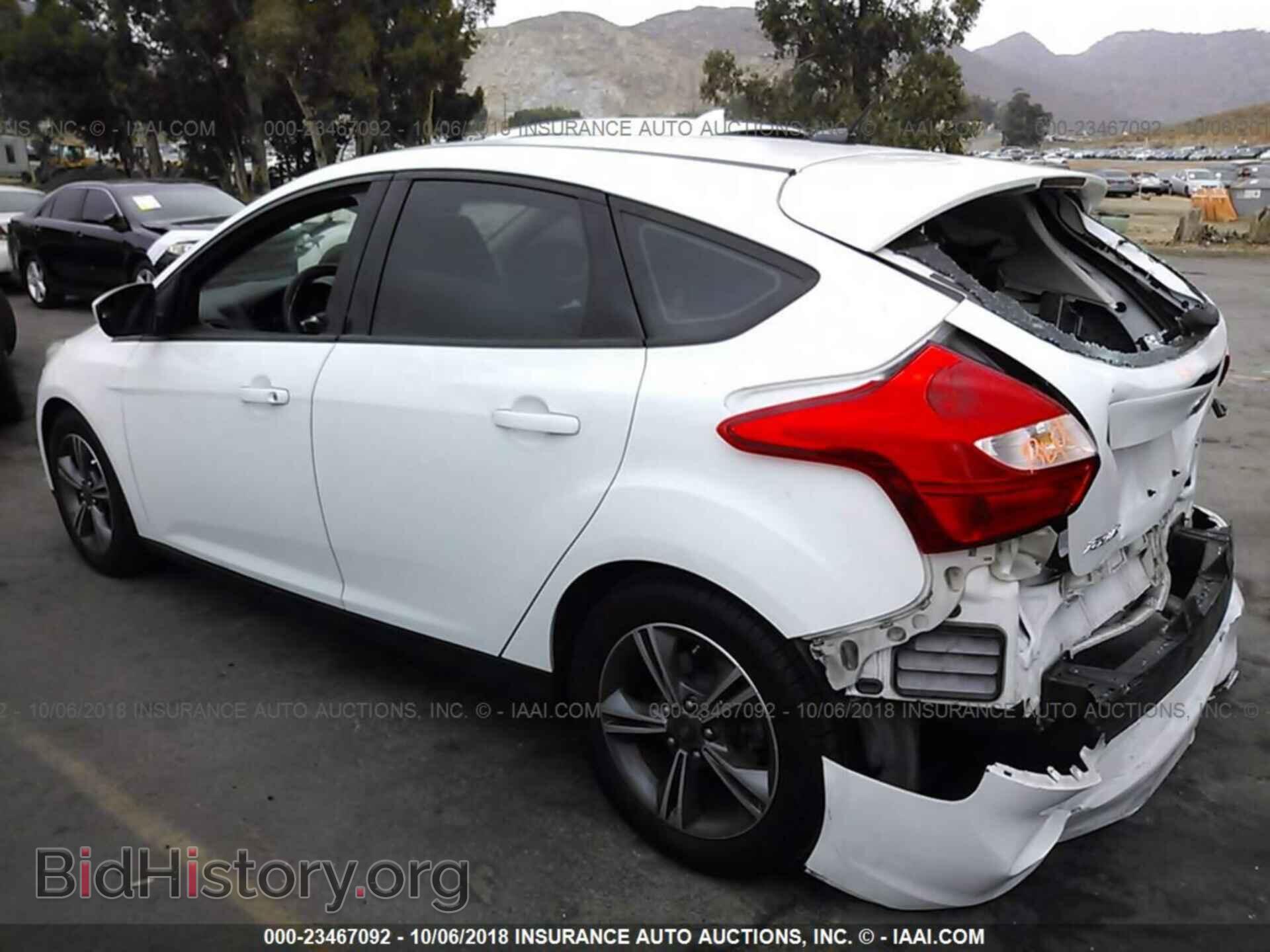 2012 Ford Focus - VIN: 1FAHP3K2XCL451900 - Photo 3