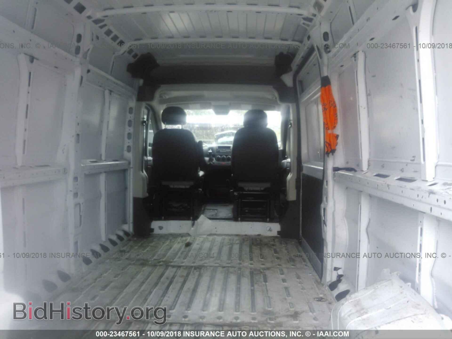 2017 Ram Promaster 2500 - VIN: 3C6TRVDG7HE503154 - Фото 8