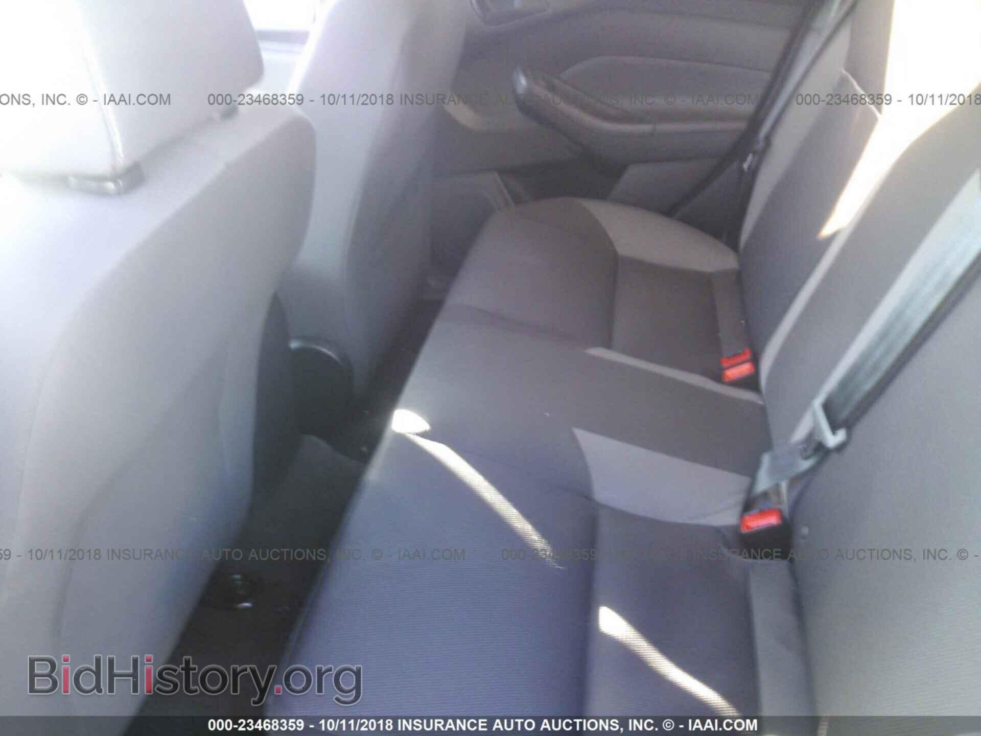 2012 Ford Focus - VIN: 1FAHP3F20CL416003 - Photo 8