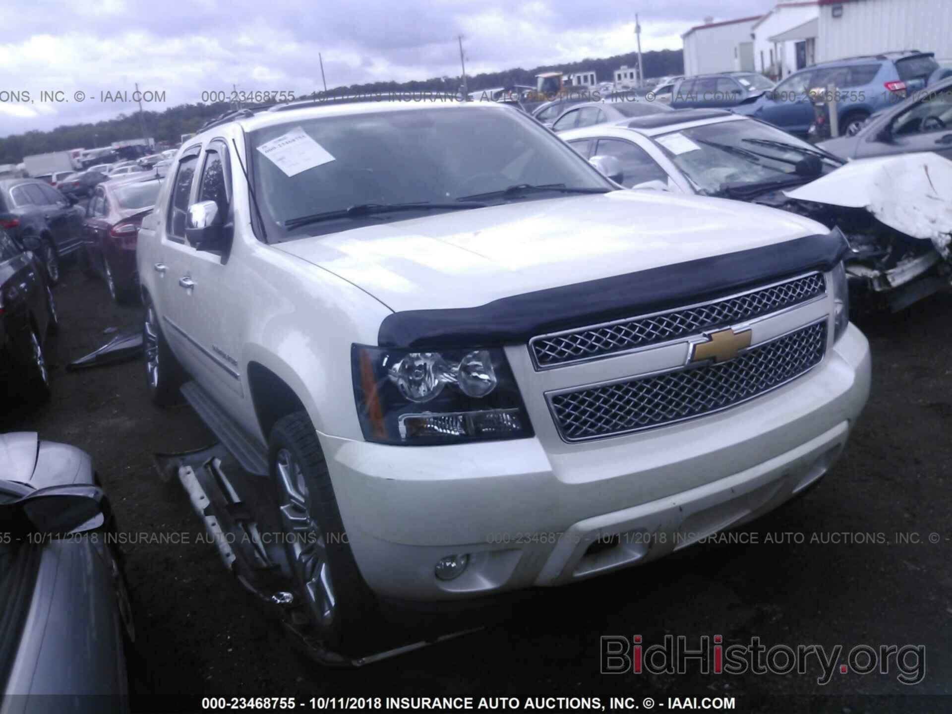 Photo 3GNTKGE71CG151653 - Chevrolet Avalanche 2012