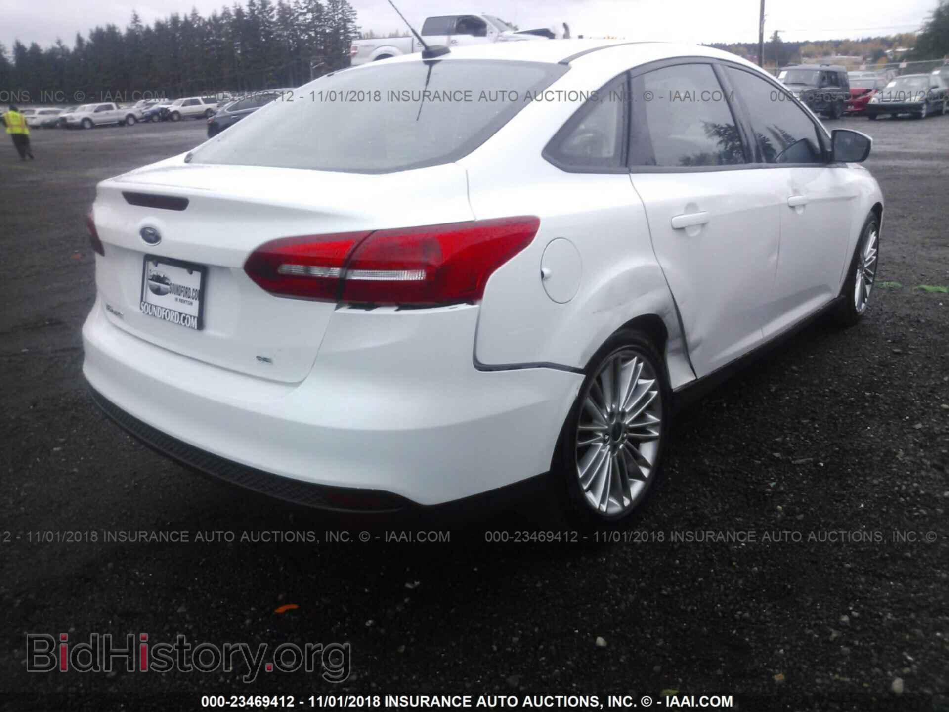 2016 Ford Focus - VIN: 1FADP3F25GL399543 - Фото 4