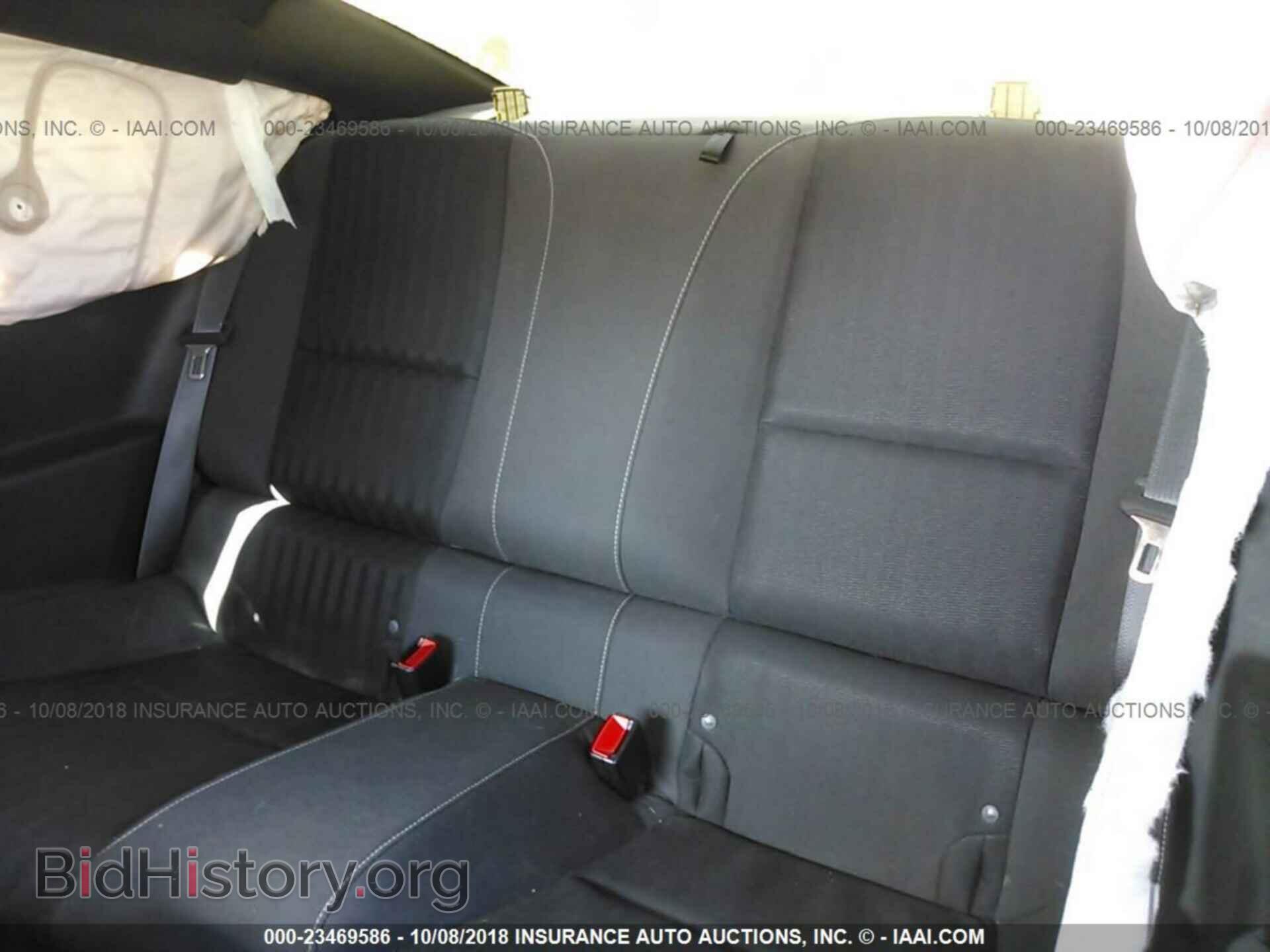 2015 Chevrolet Camaro - VIN: 2G1FB1E39F9252947 - Photo 8