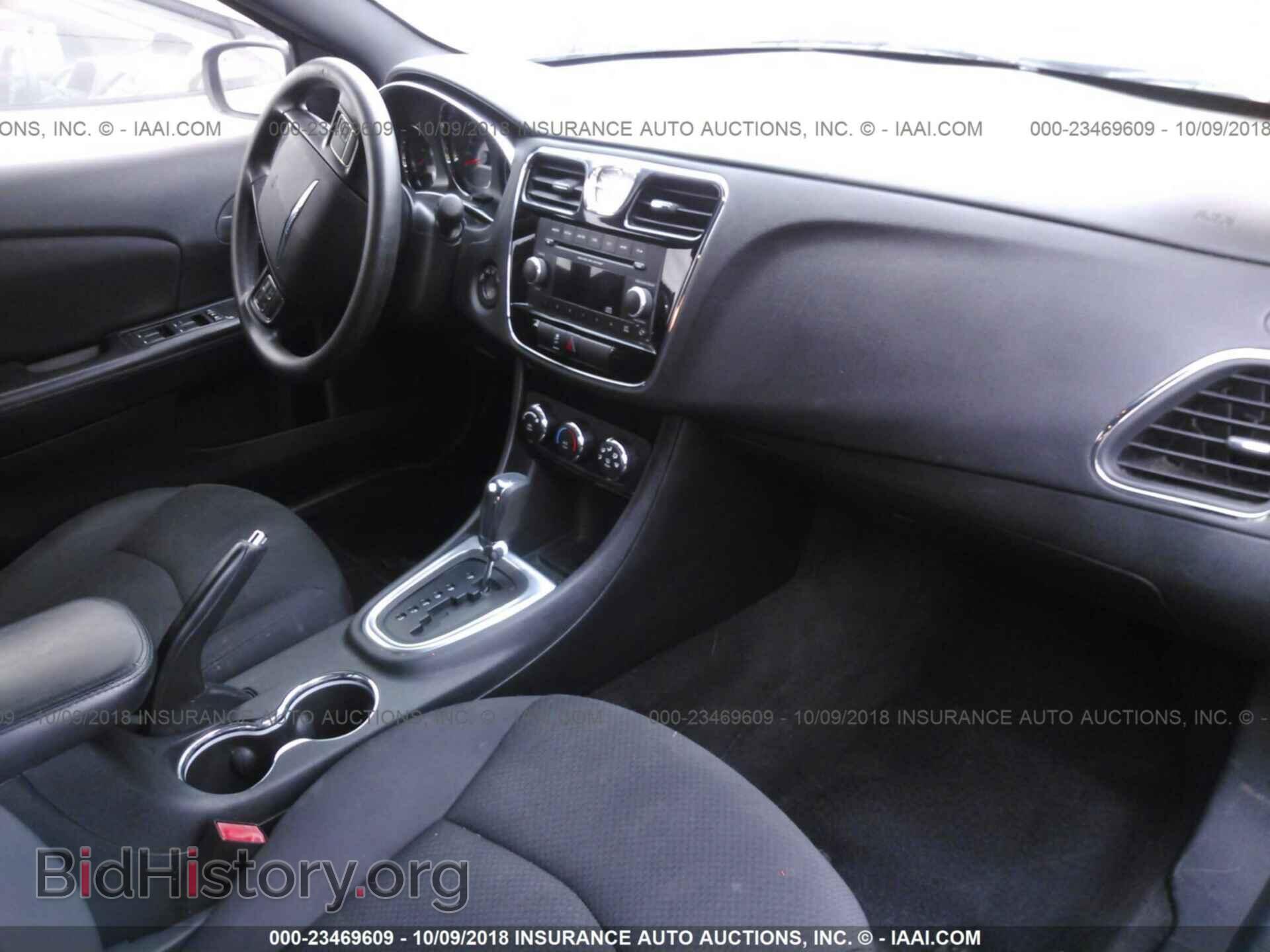2013 Chrysler 200 - VIN: 1C3CCBAB8DN761517 - Photo 5