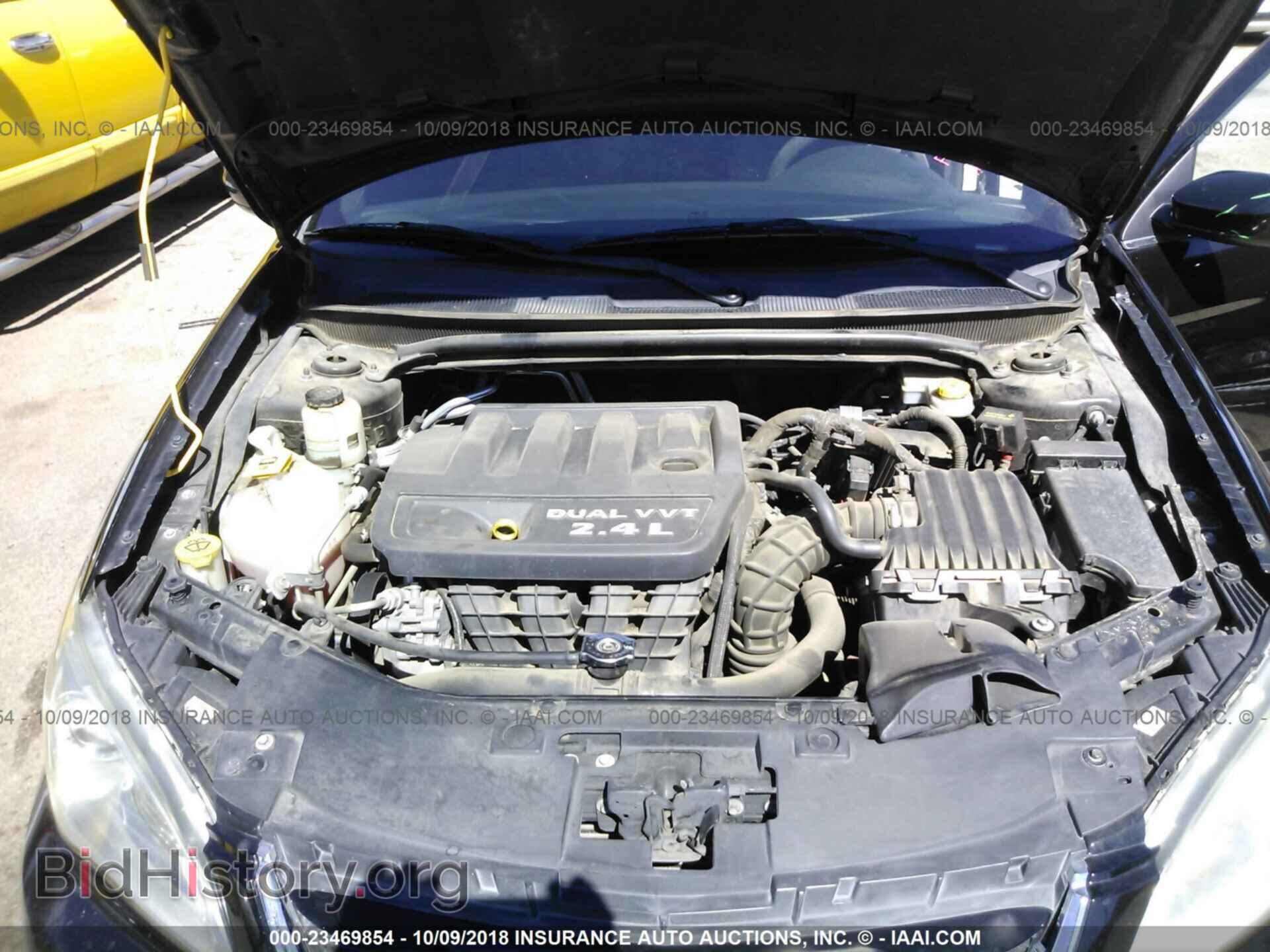 2013 Chrysler 200 - VIN: 1C3CCBBB4DN538812 - Фото 10