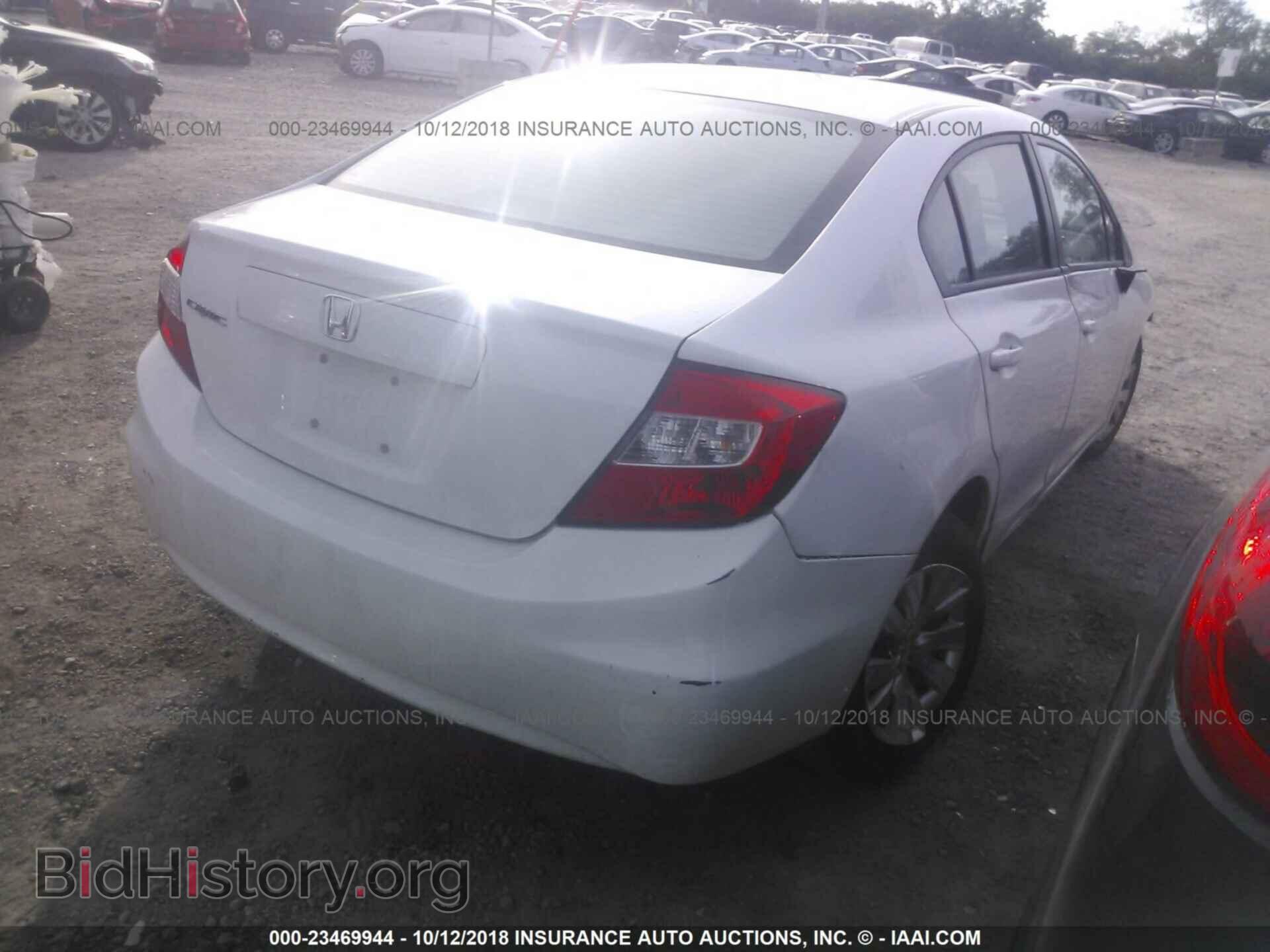 2012 Honda Civic - VIN: 19XFB2F58CE097883 - Фото 4