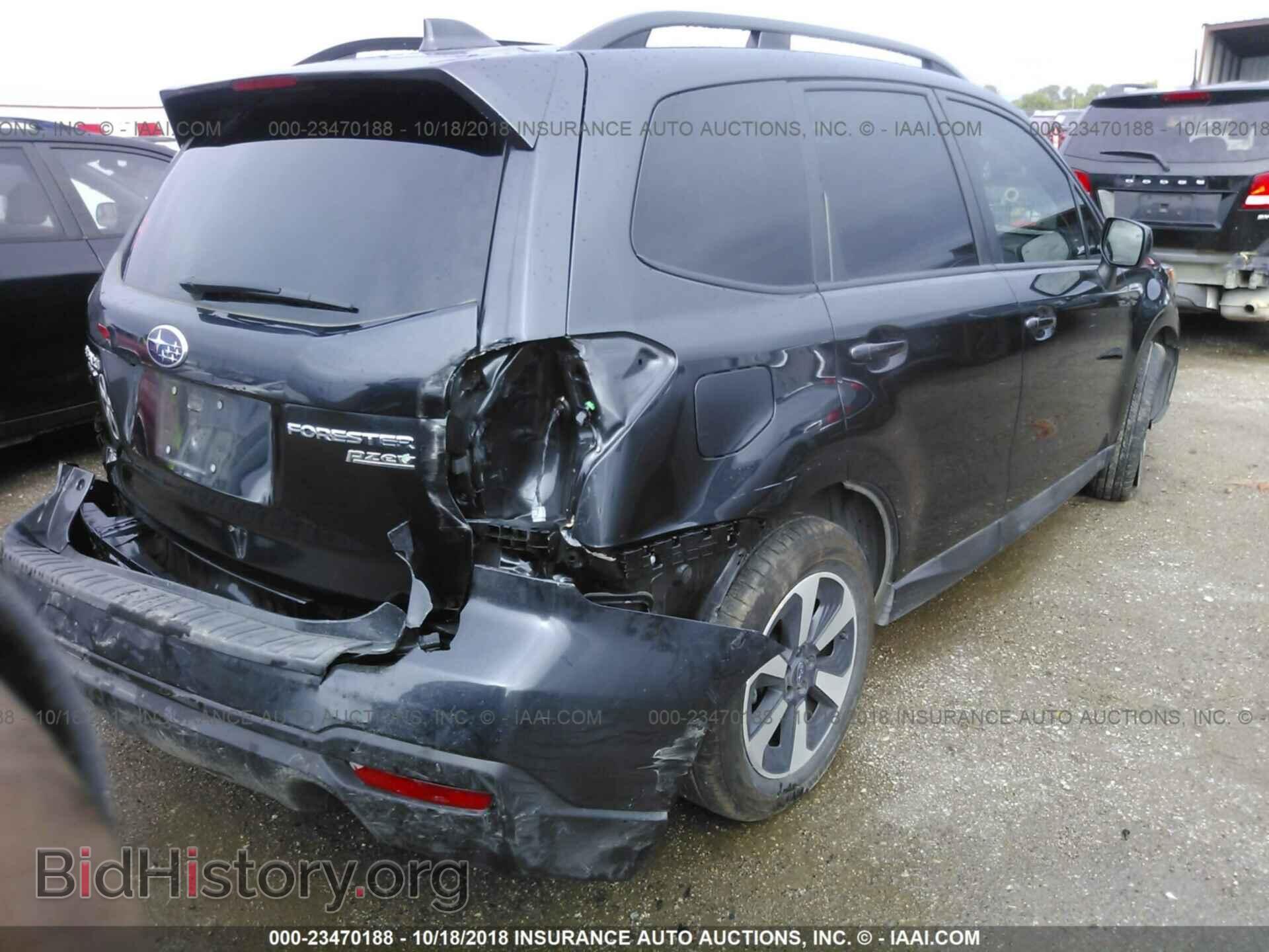 2017 Subaru Forester - VIN: JF2SJAEC0HH584042 - Фото 4