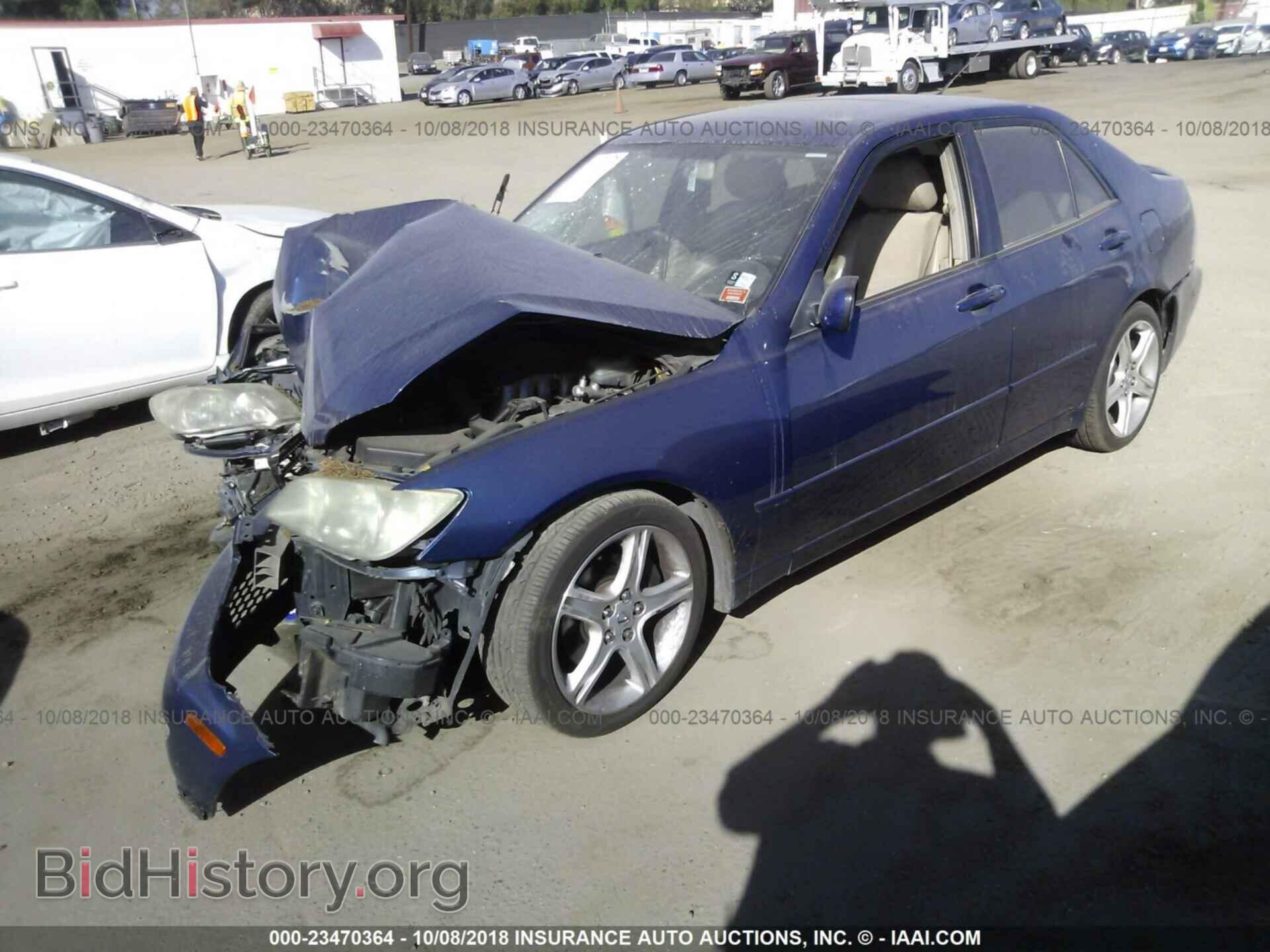2001 LEXUS IS - VIN: JTHBD182210030772 - Photo 2