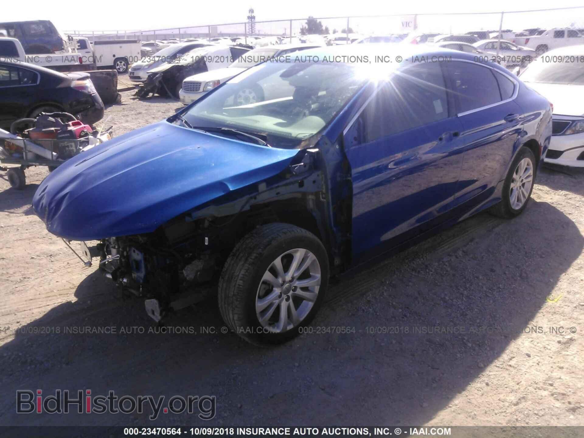 2016 Chrysler 200 - VIN: 1C3CCCAB6GN165736 - Photo 2