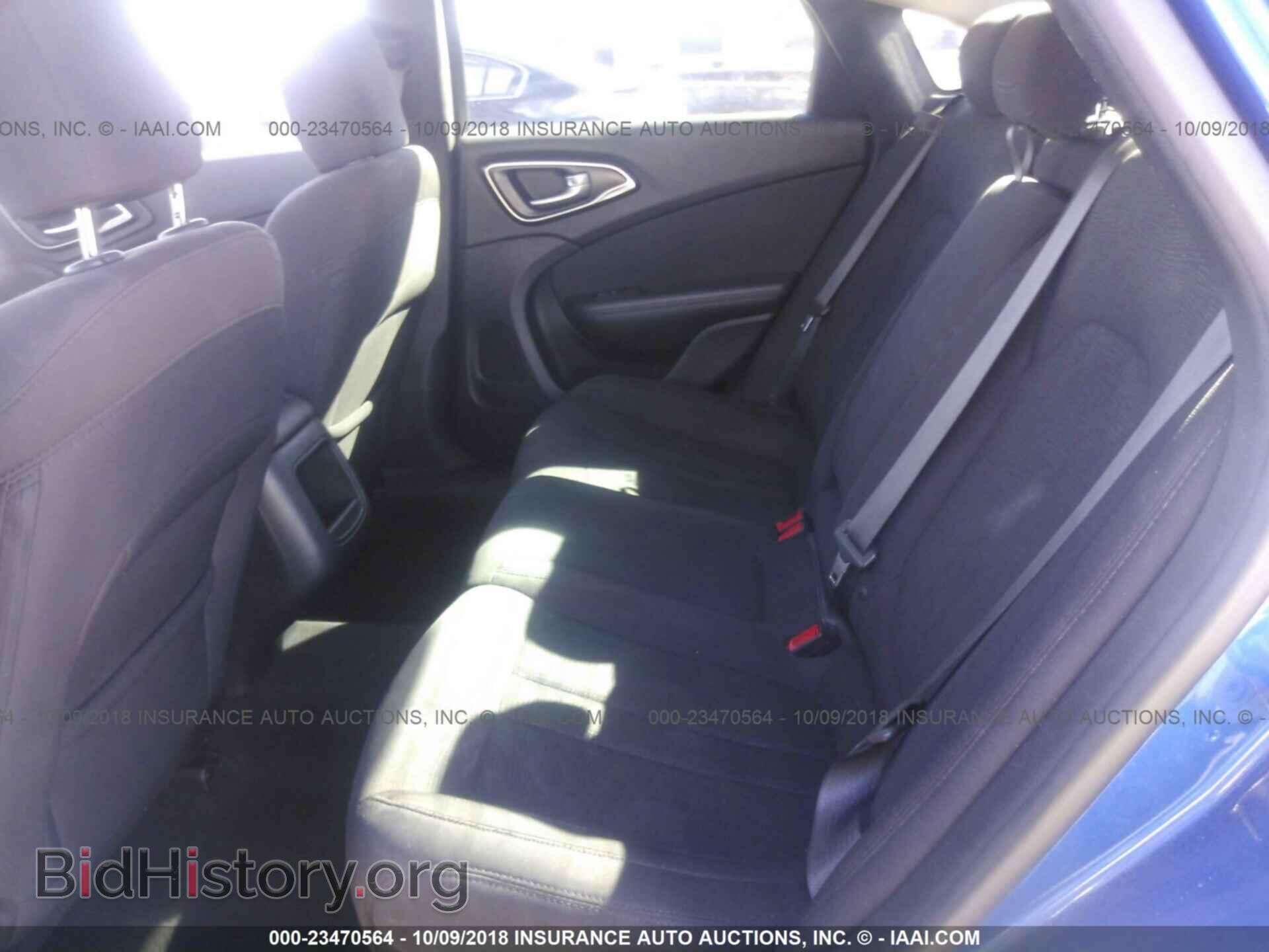 2016 Chrysler 200 - VIN: 1C3CCCAB6GN165736 - Photo 8