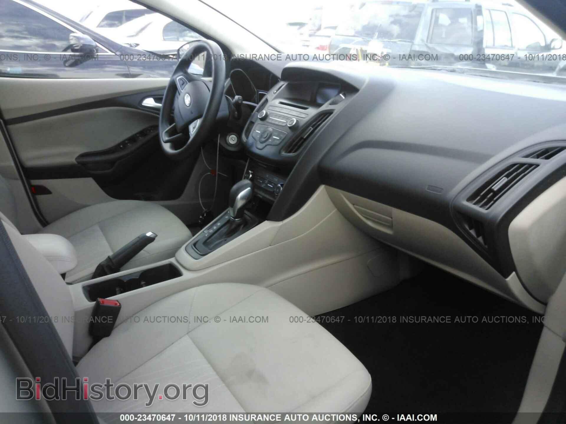 2017 Ford Focus - VIN: 1FADP3K28HL218071 - Фото 5
