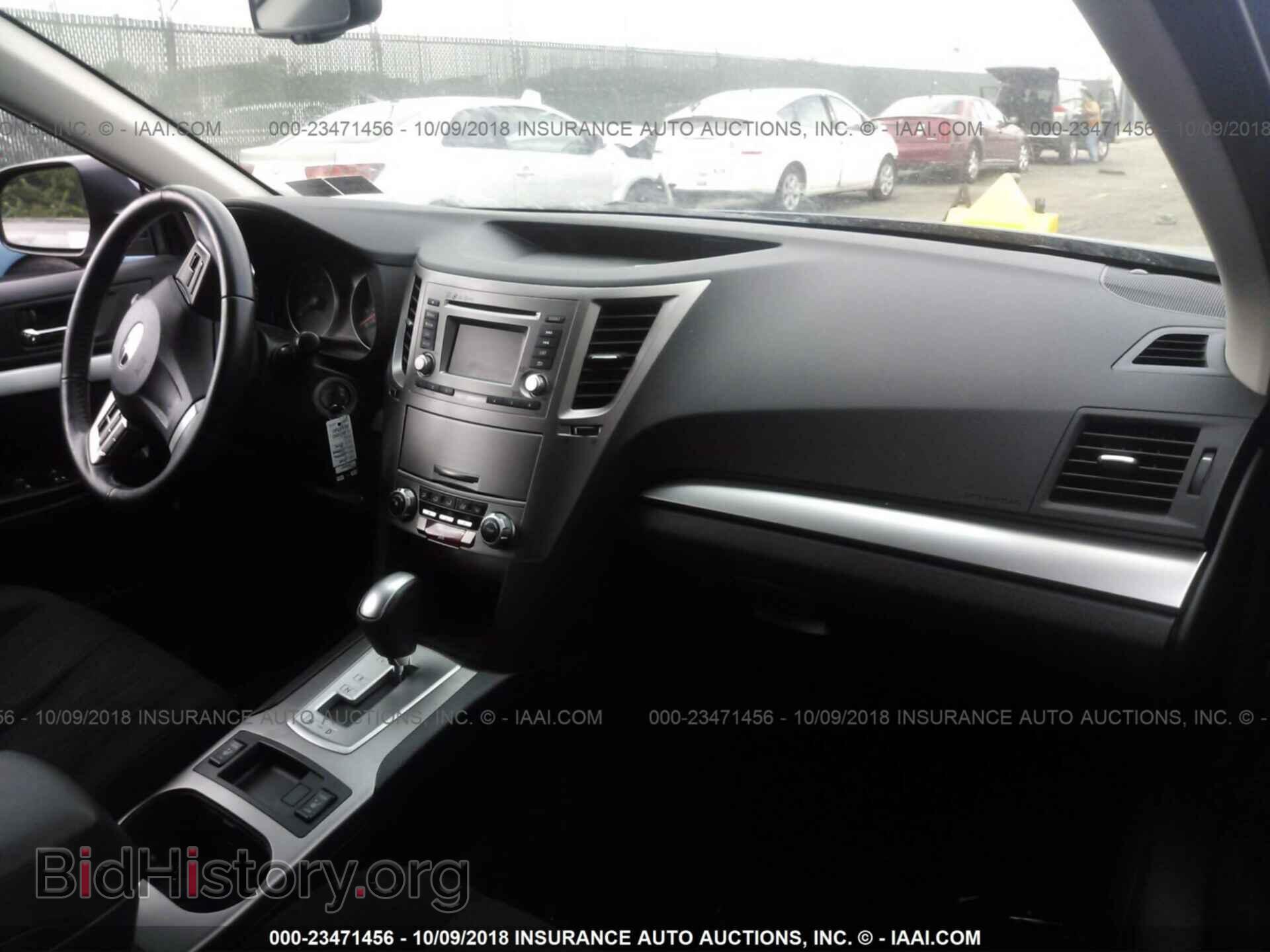 2014 Subaru Outback - VIN: 4S4BRBCC4E3269295 - Фото 5