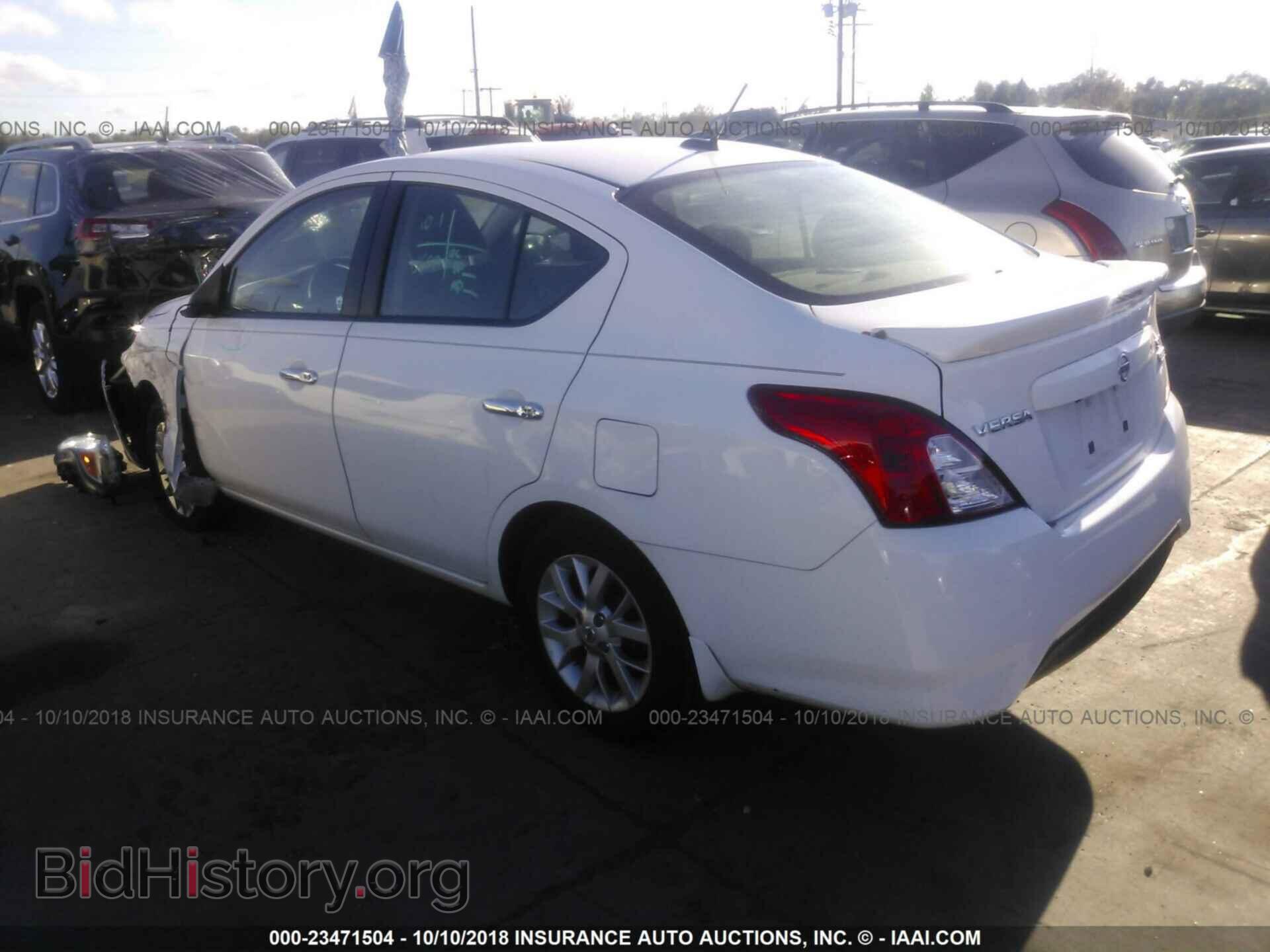 2017 Nissan Versa - VIN: 3N1CN7AP3HL829827 - Photo 3