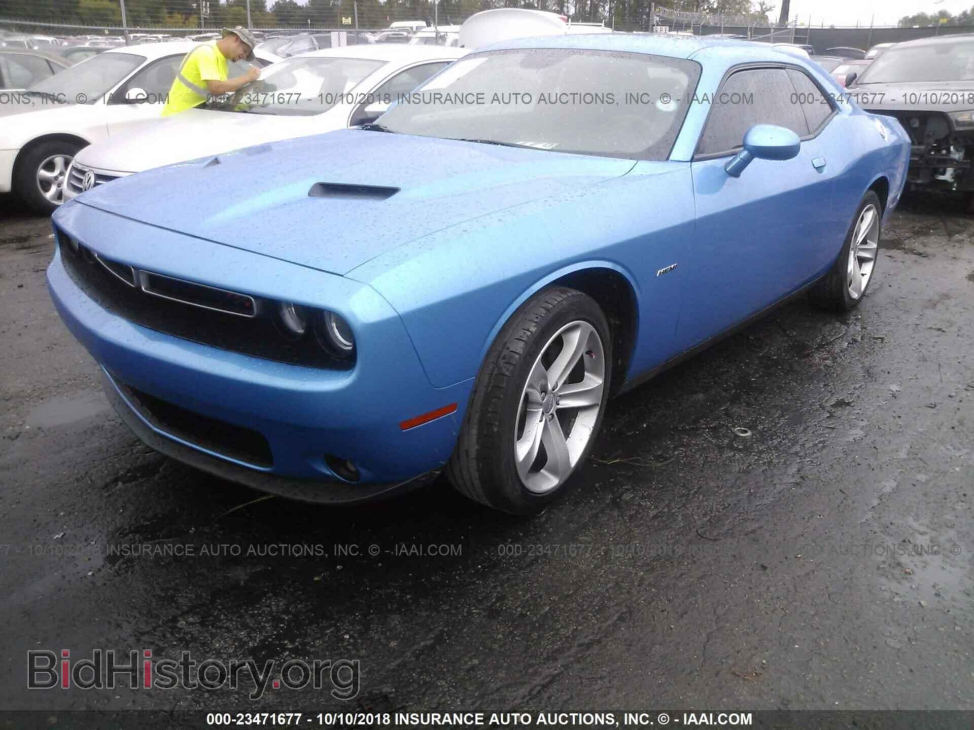 2016 Dodge Challenger - VIN: 2C3CDZBT4GH166206 - Photo 2
