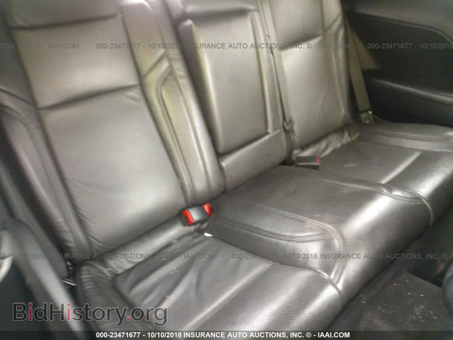 2016 Dodge Challenger - VIN: 2C3CDZBT4GH166206 - Photo 8