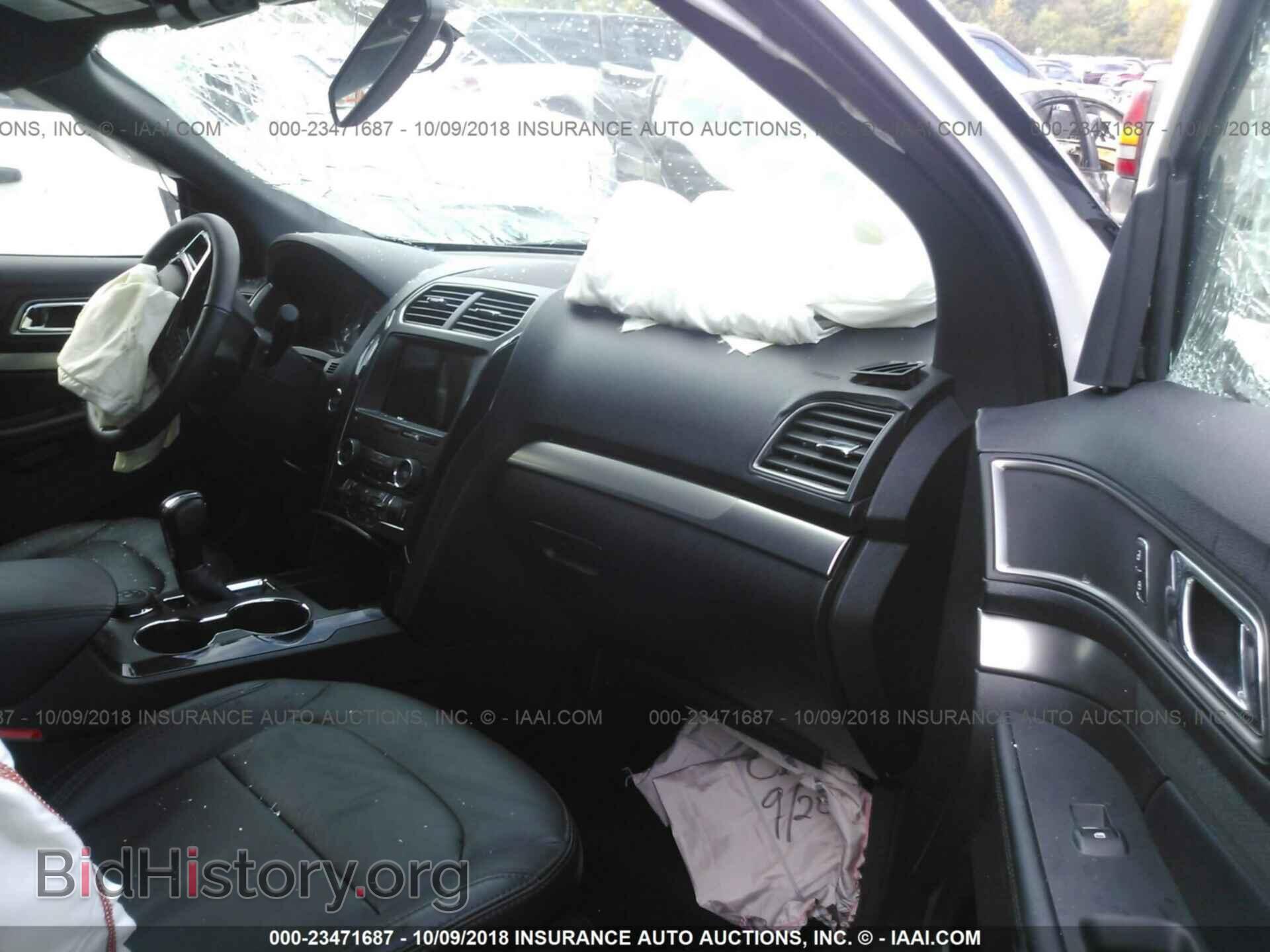 2018 Ford Explorer - VIN: 1FM5K8D84JGA66215 - Photo 5