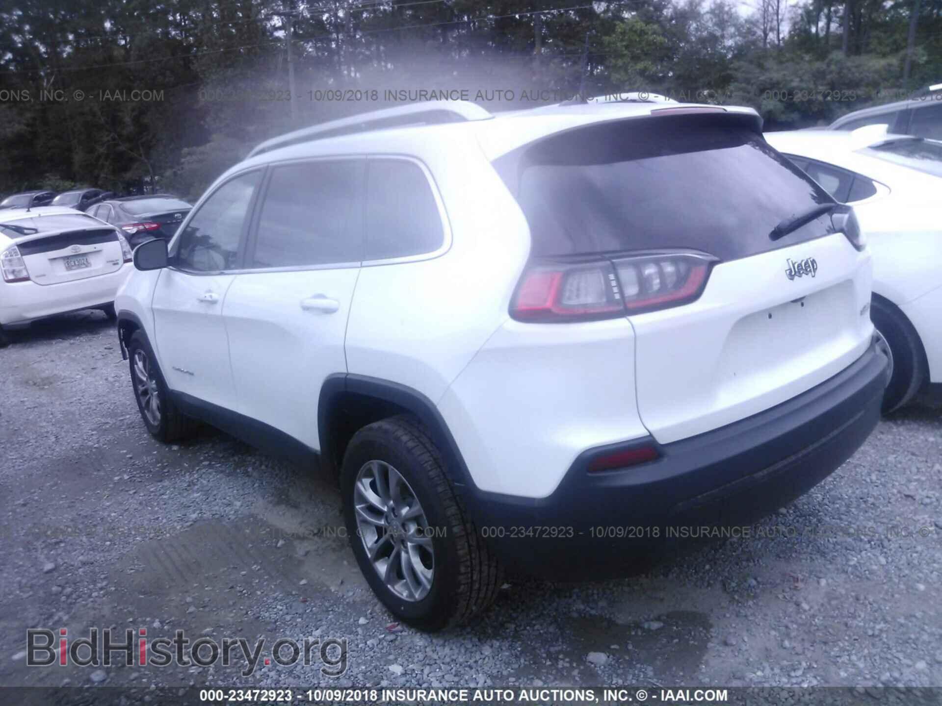 2019 Jeep Cherokee - VIN: 1C4PJLLB6KD202363 - Photo 3