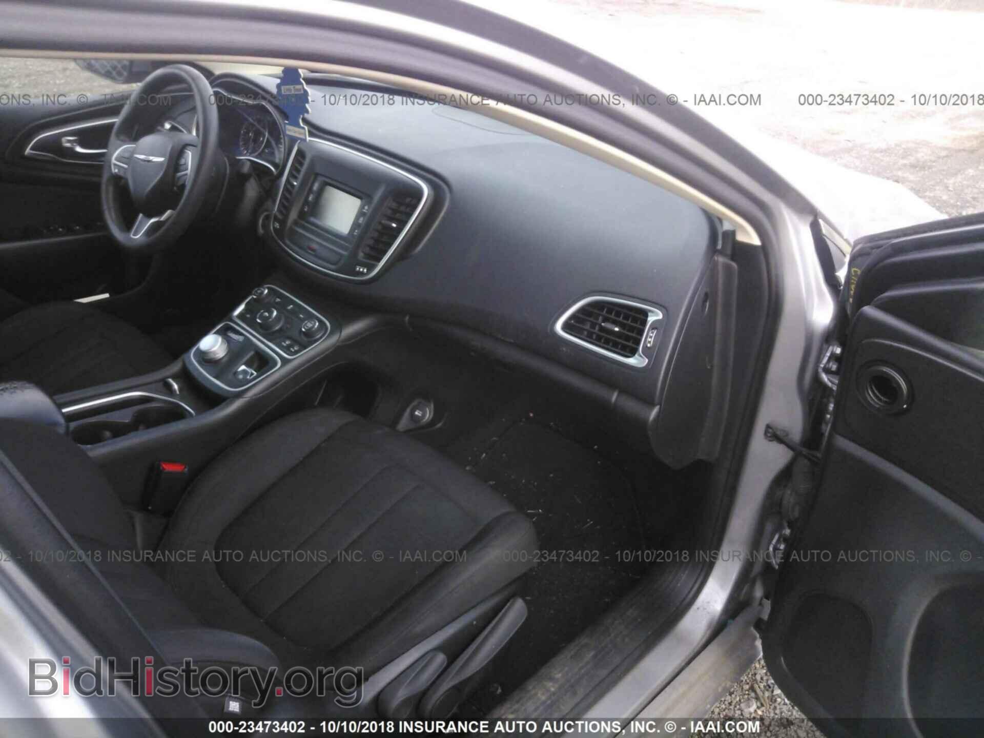 2015 Chrysler 200 - VIN: 1C3CCCAB2FN535742 - Photo 5