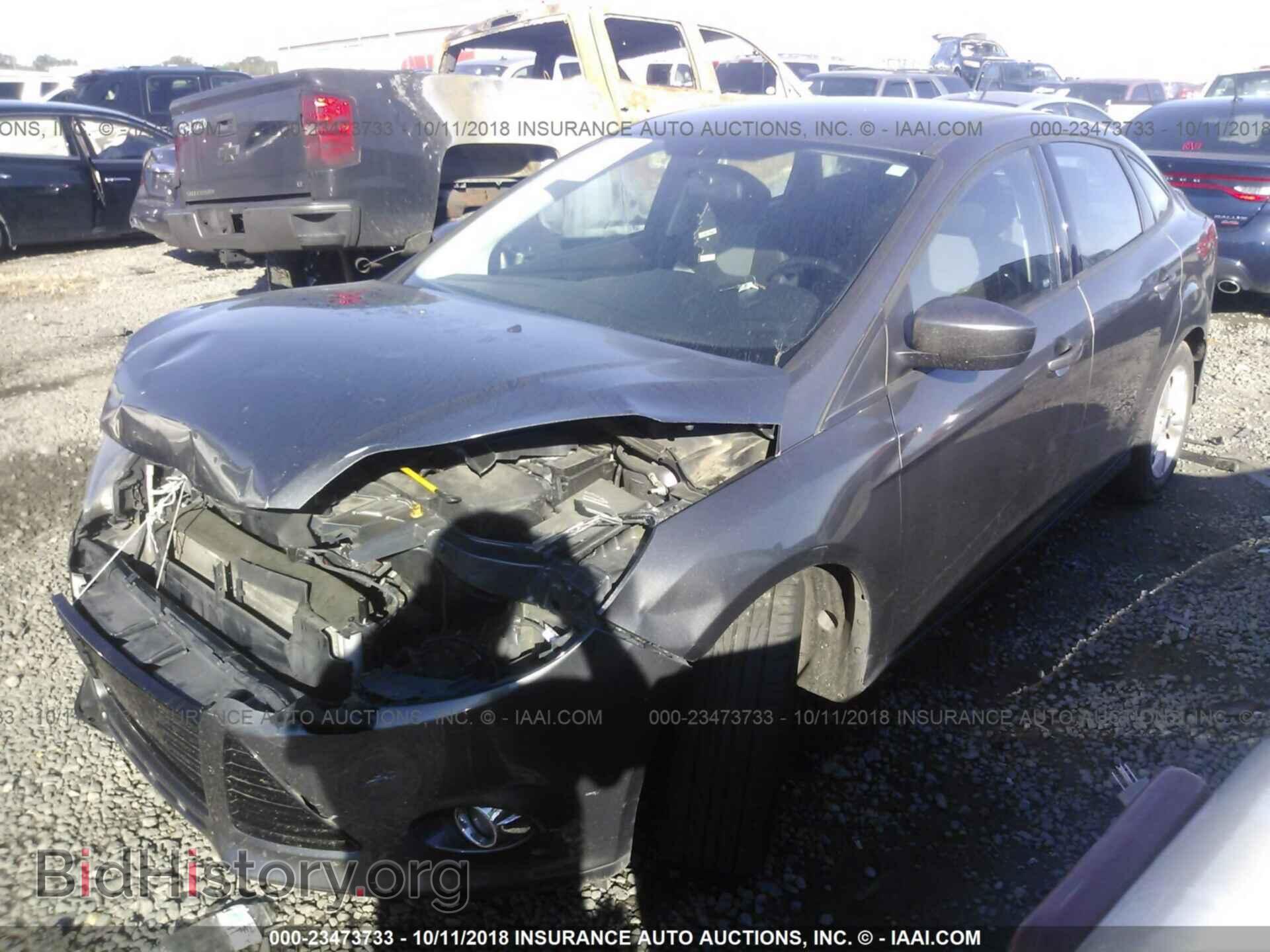 2012 Ford Focus - VIN: 1FAHP3F21CL413398 - Photo 2