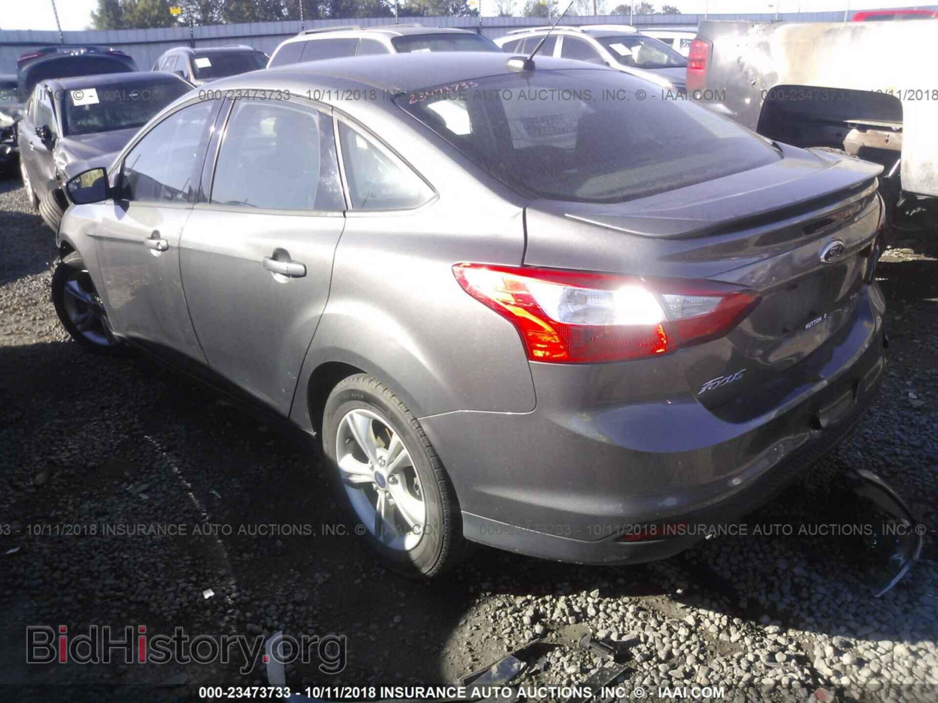 2012 Ford Focus - VIN: 1FAHP3F21CL413398 - Photo 3
