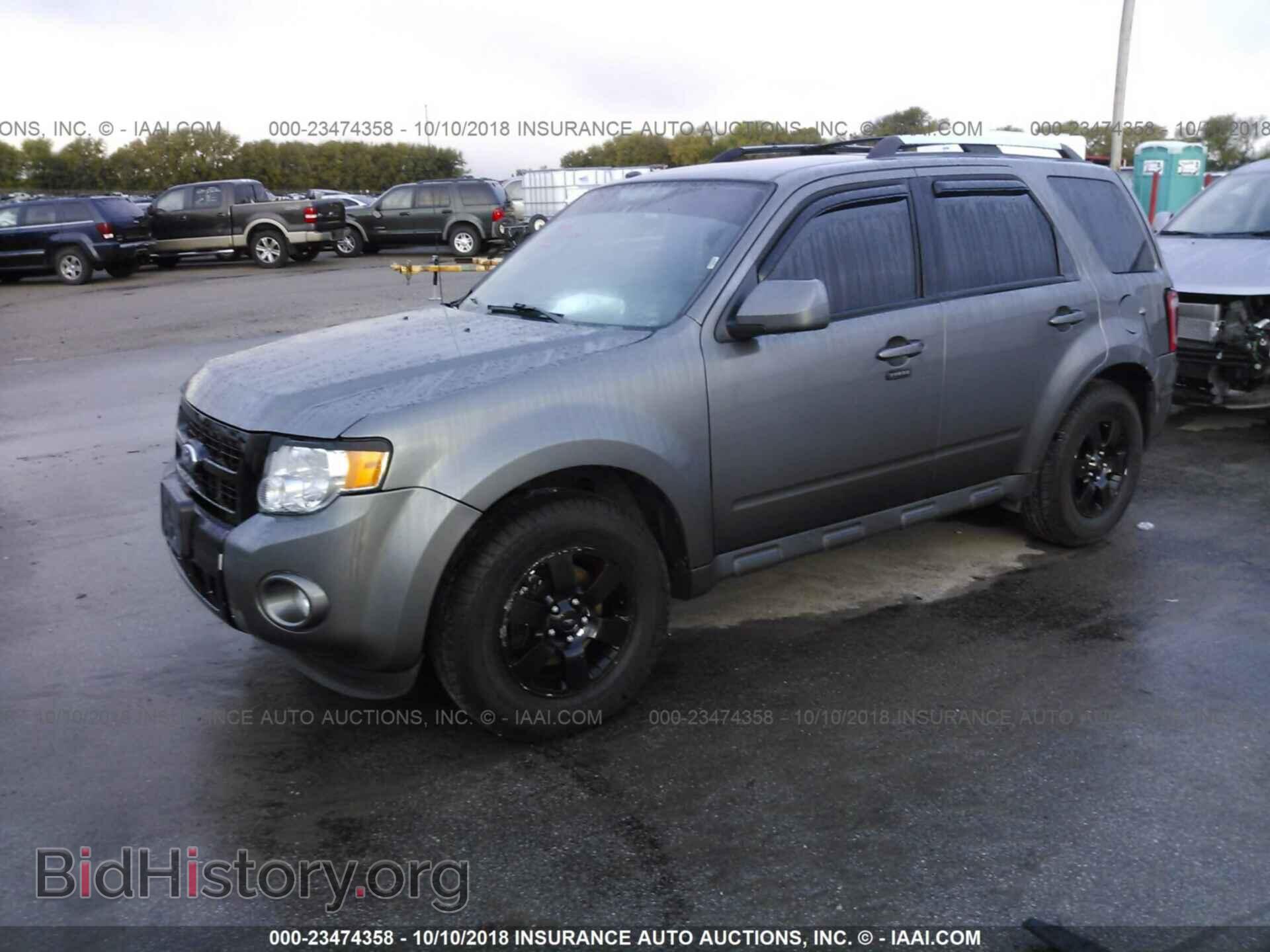 2012 Ford Escape - VIN: 1FMCU9EG3CKA10635 - Photo 2