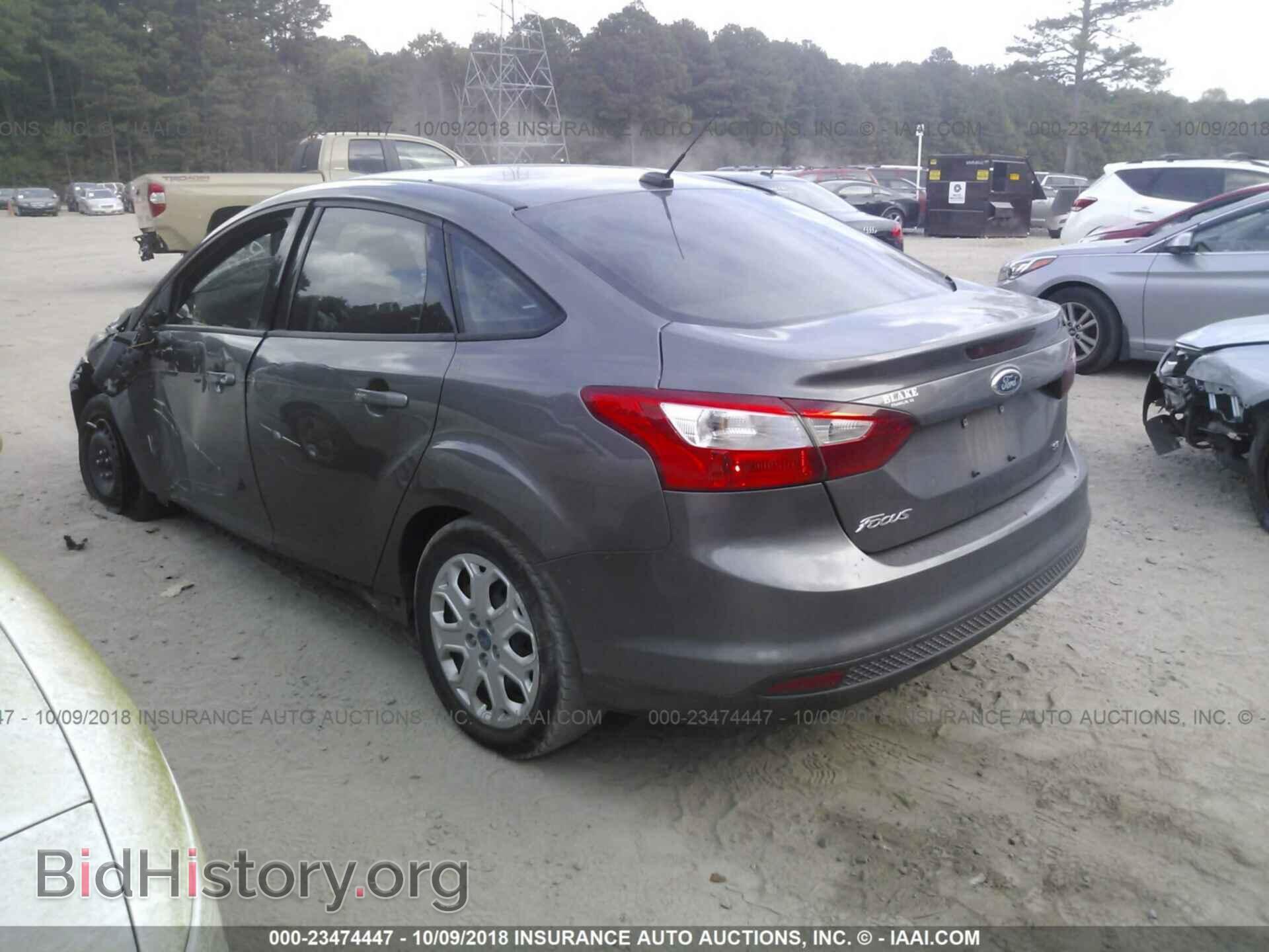 2012 Ford Focus - VIN: 1FAHP3F27CL225386 - Photo 3