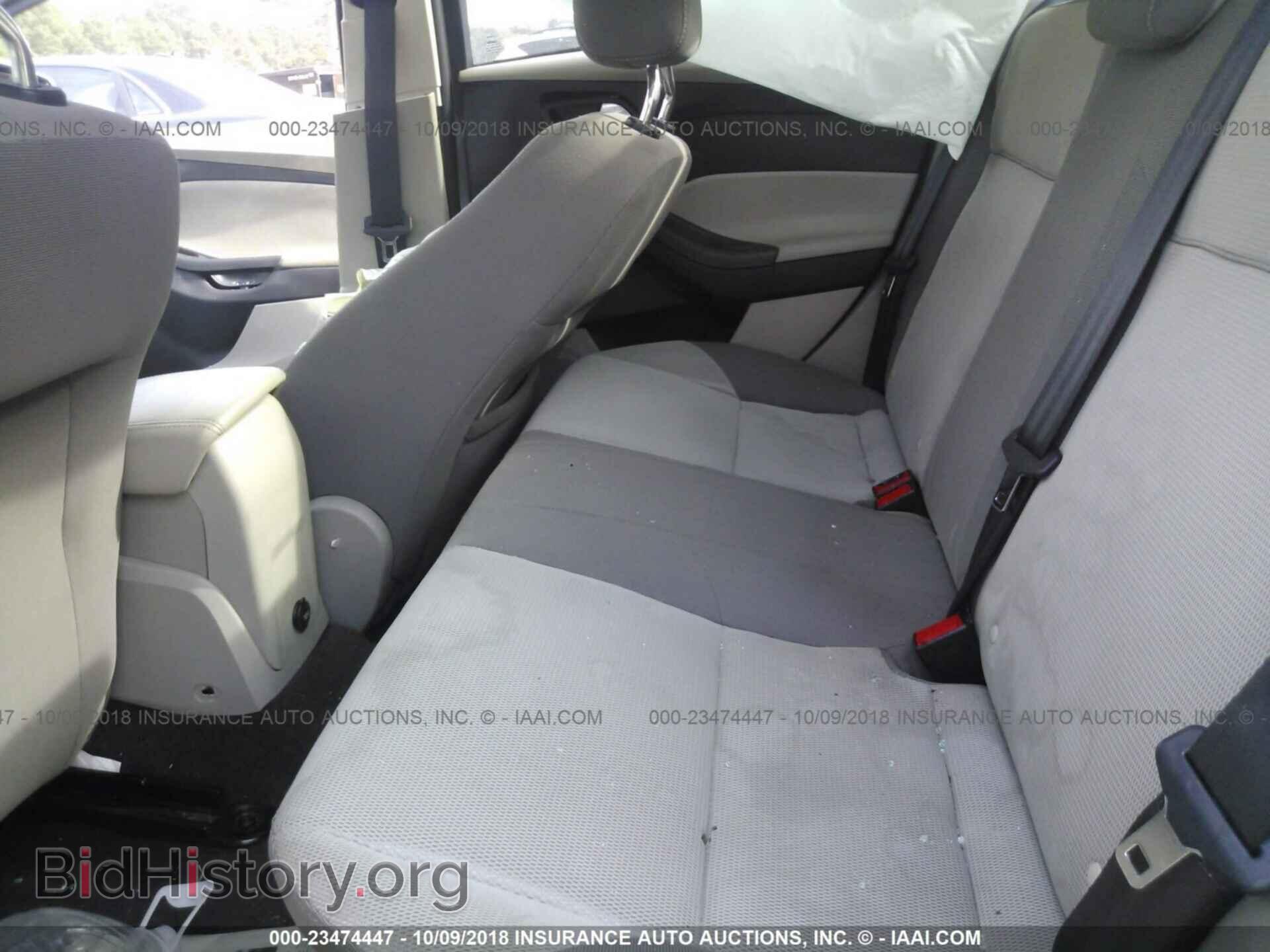 2012 Ford Focus - VIN: 1FAHP3F27CL225386 - Photo 8