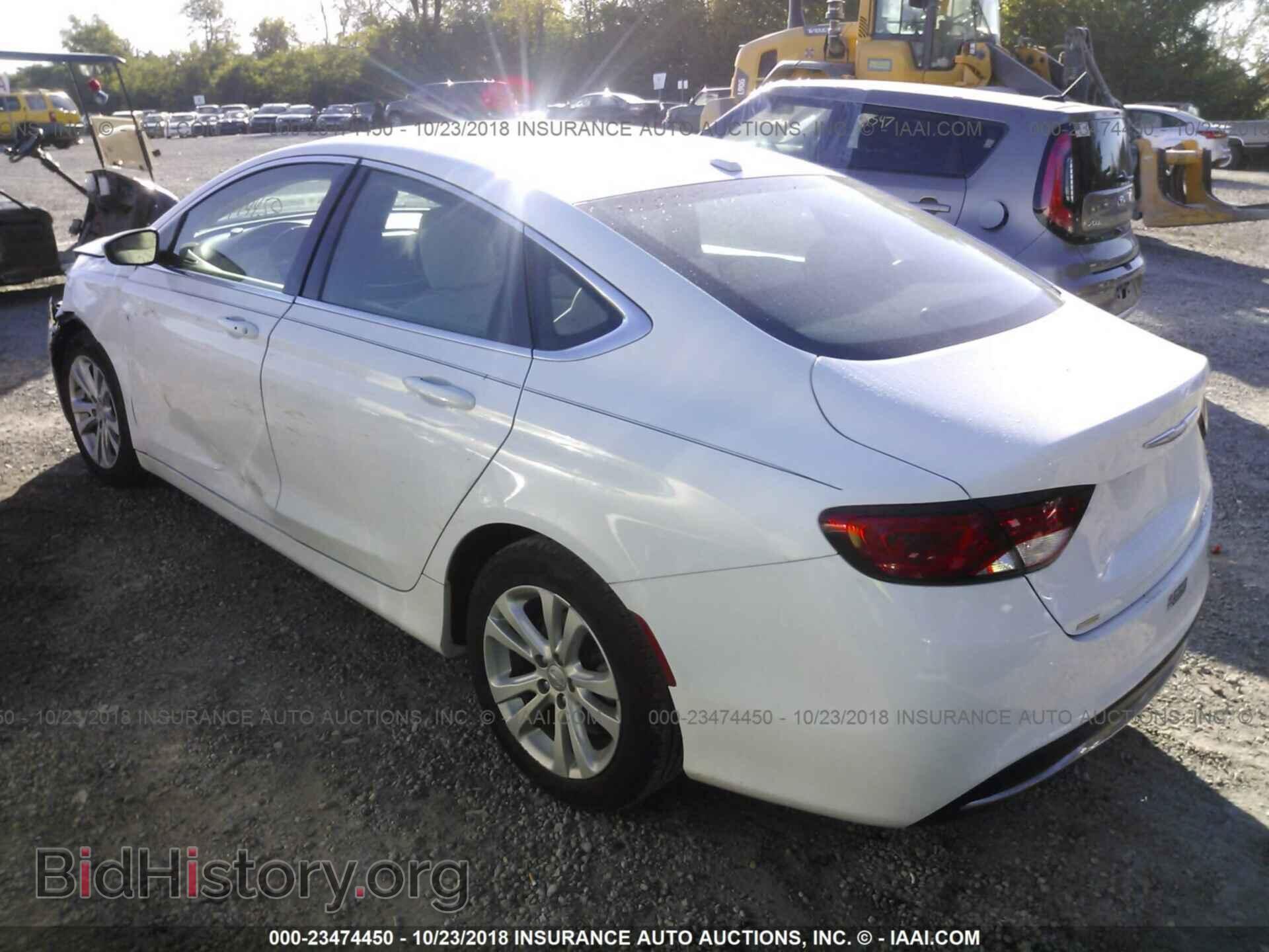 2015 Chrysler 200 - VIN: 1C3CCCAB4FN598826 - Photo 3