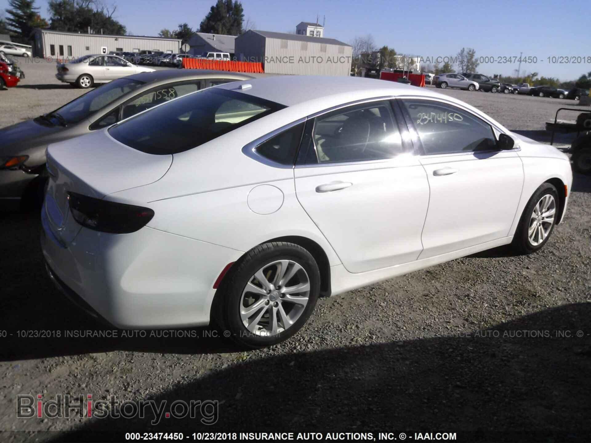 2015 Chrysler 200 - VIN: 1C3CCCAB4FN598826 - Photo 4