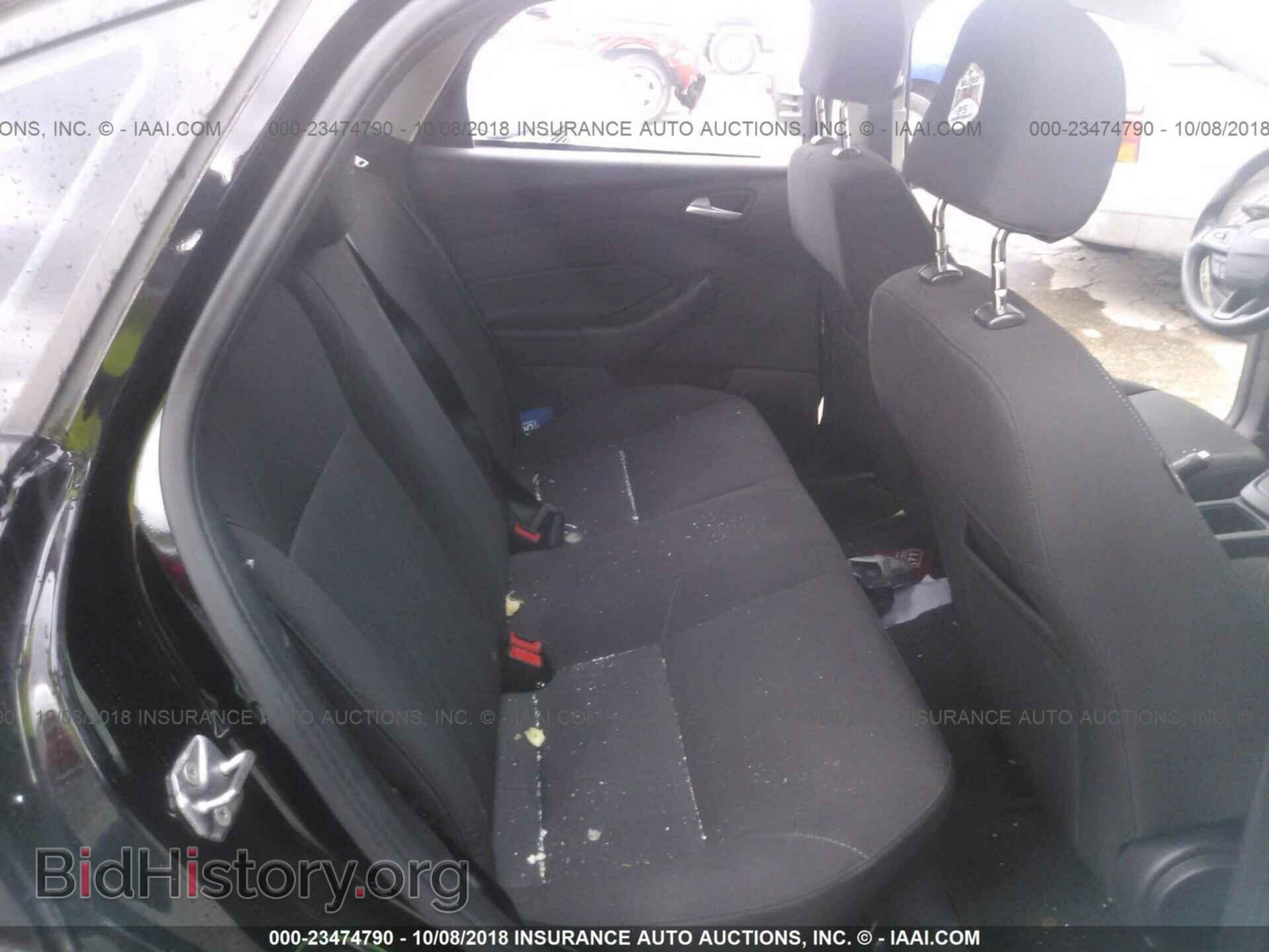 2016 Ford Focus - VIN: 1FADP3F20GL229834 - Photo 8