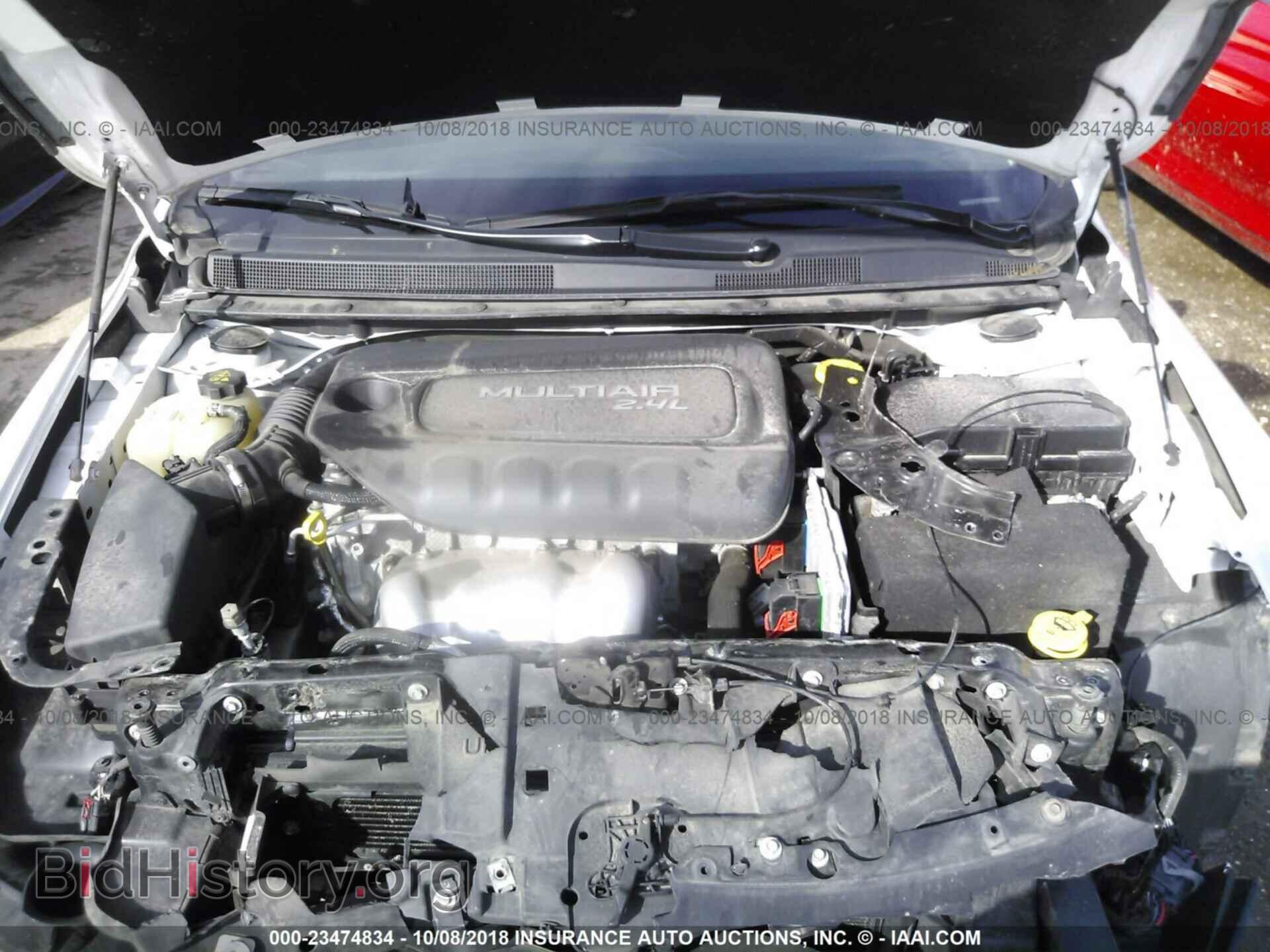 2016 Chrysler 200 - VIN: 1C3CCCAB1GN165336 - Photo 10