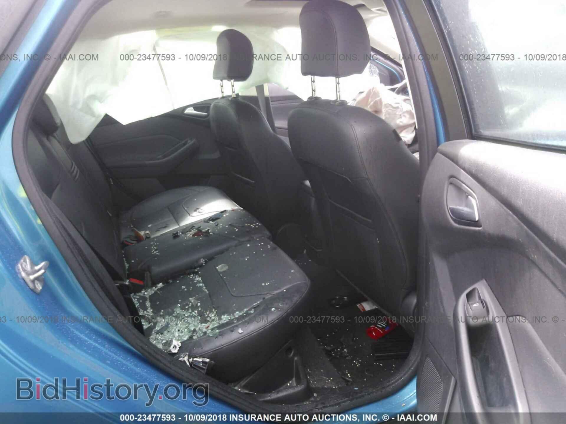 2015 Ford Focus - VIN: 1FADP3F24FL318143 - Photo 8