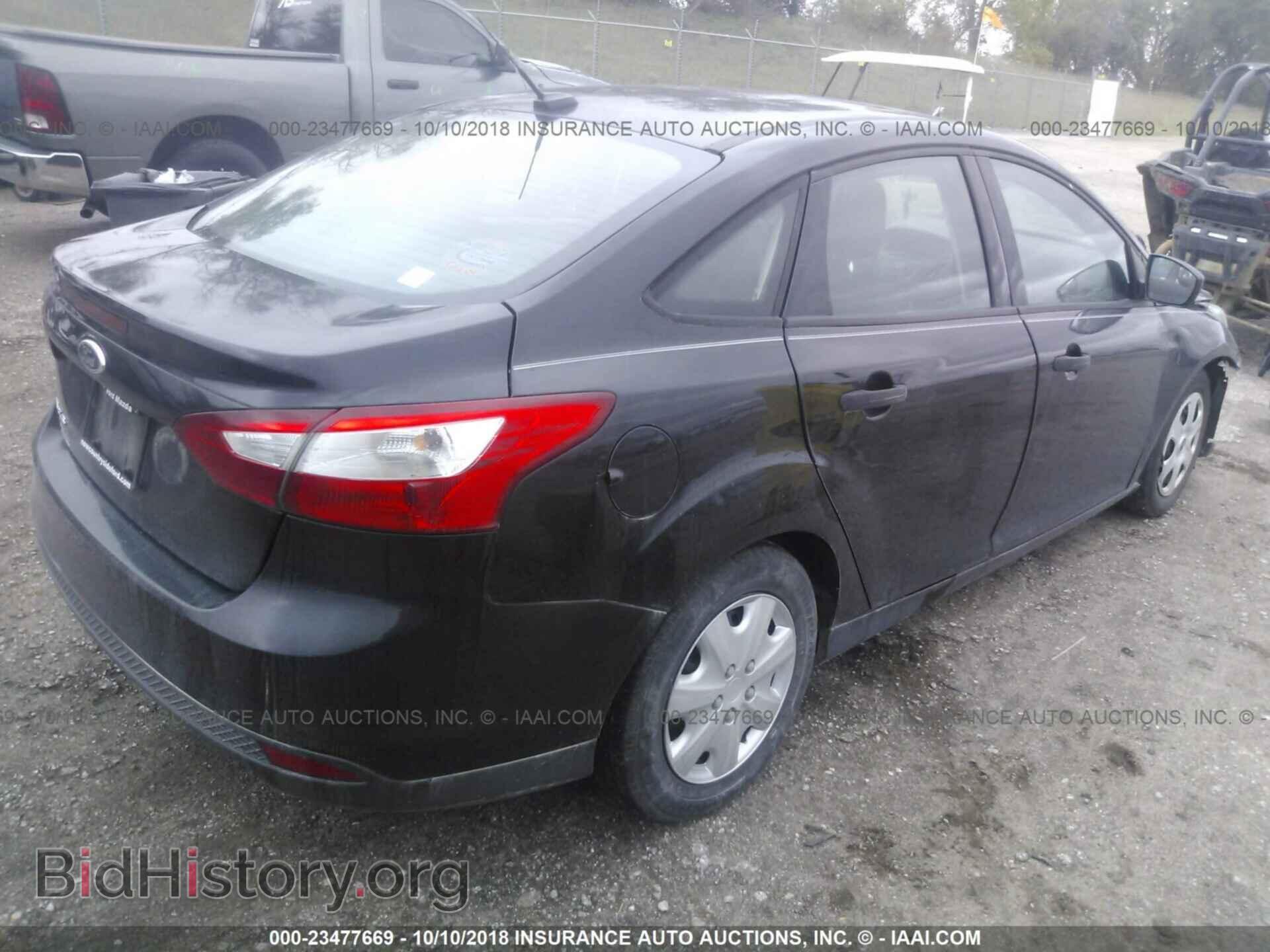 2012 Ford Focus - VIN: 1FAHP3E22CL231775 - Фото 4