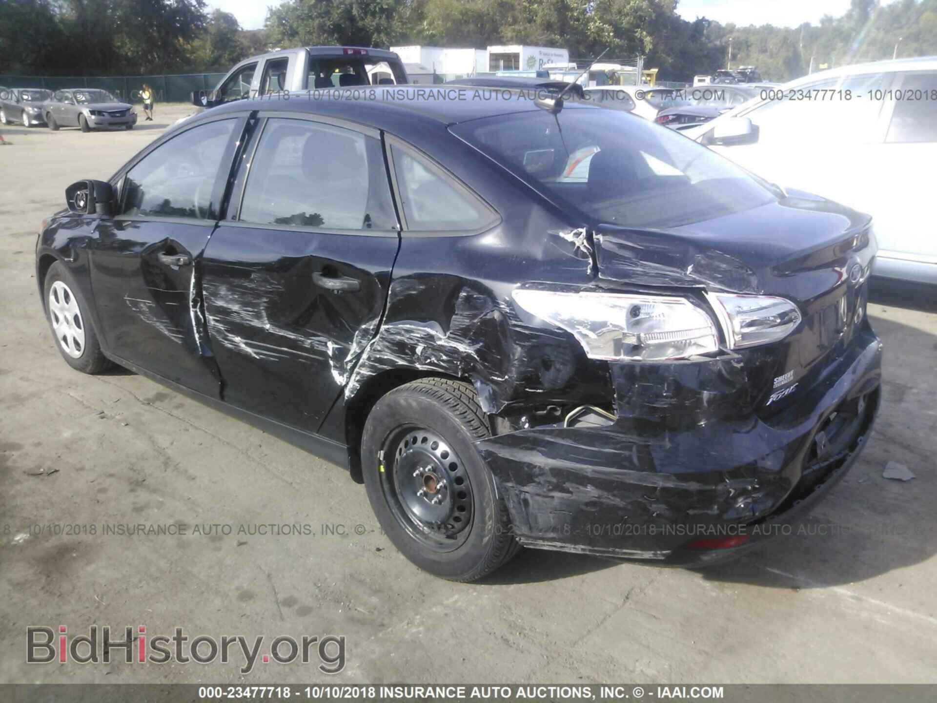 2017 Ford Focus - VIN: 1FADP3E27HL202567 - Фото 3