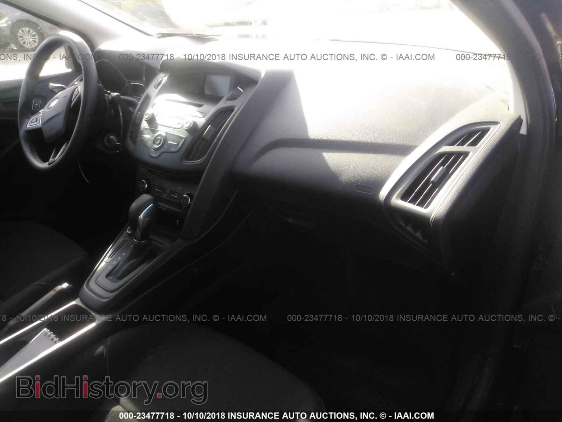 2017 Ford Focus - VIN: 1FADP3E27HL202567 - Фото 5