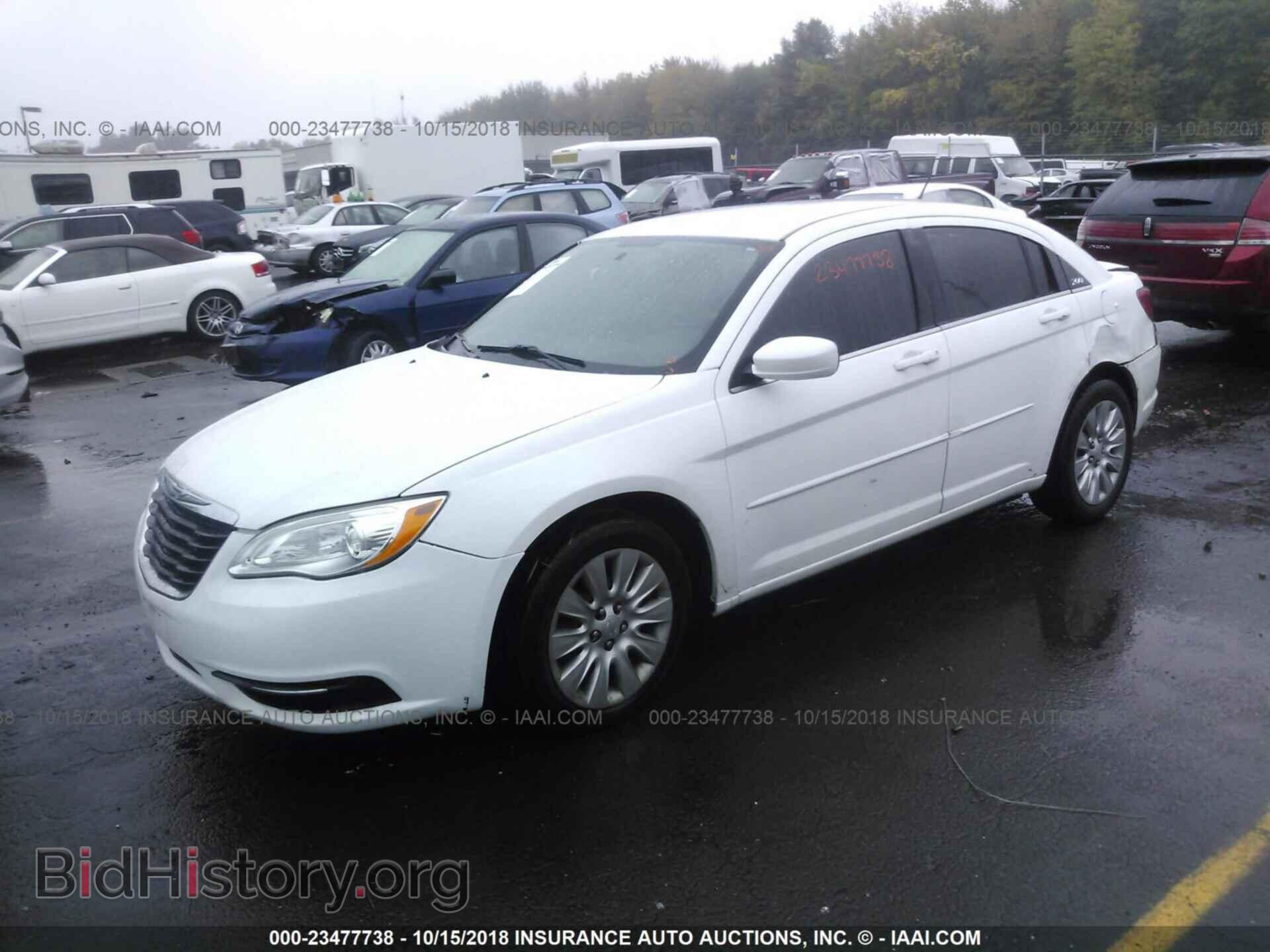 2012 CHRYSLER 200 - VIN: 1C3CCBAB7CN190908 - Фото 2