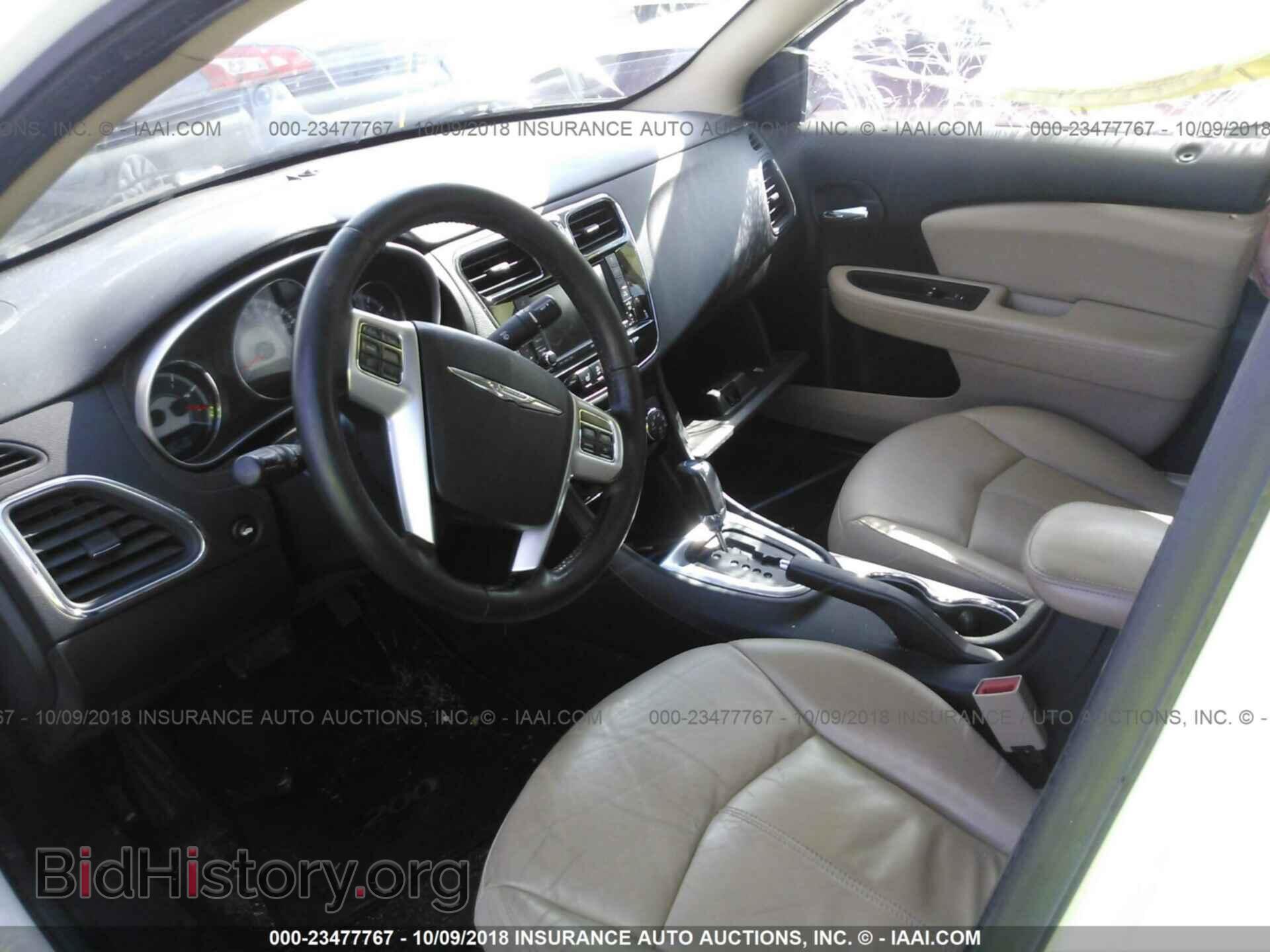 2011 Chrysler 200 - VIN: 1C3BC2FB6BN548356 - Фото 5