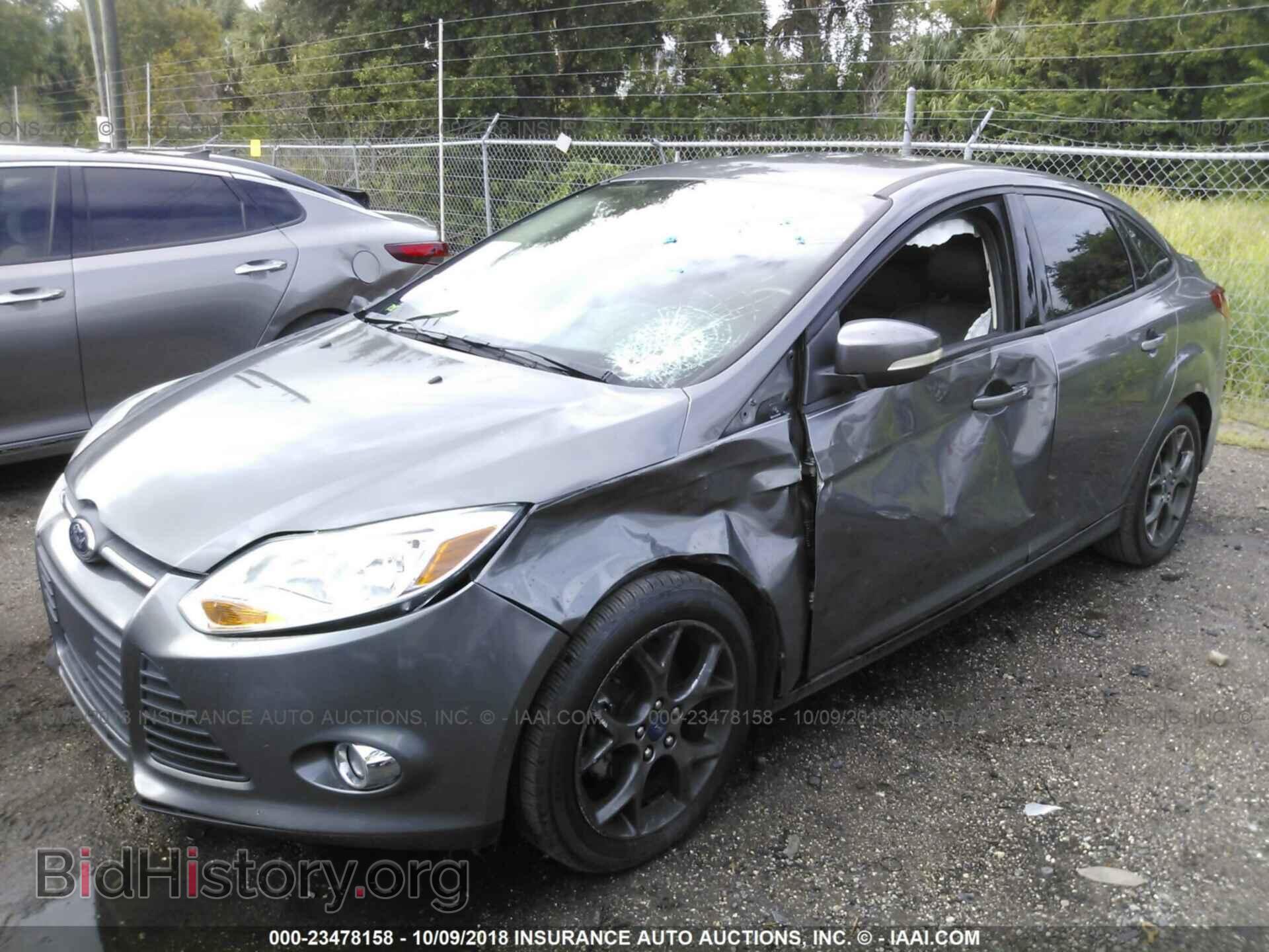 2013 Ford Focus - VIN: 1FADP3F21DL167842 - Photo 2