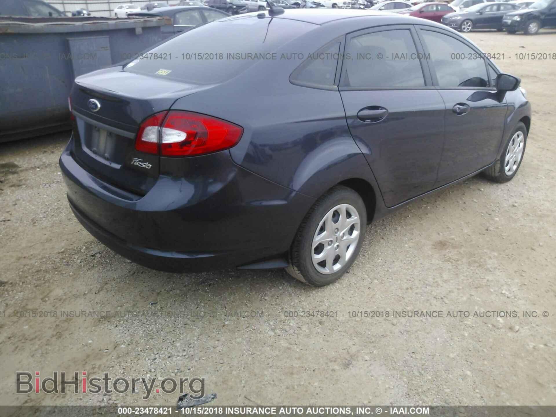 2013 Ford Fiesta - VIN: 3FADP4AJ3DM176559 - Фото 4