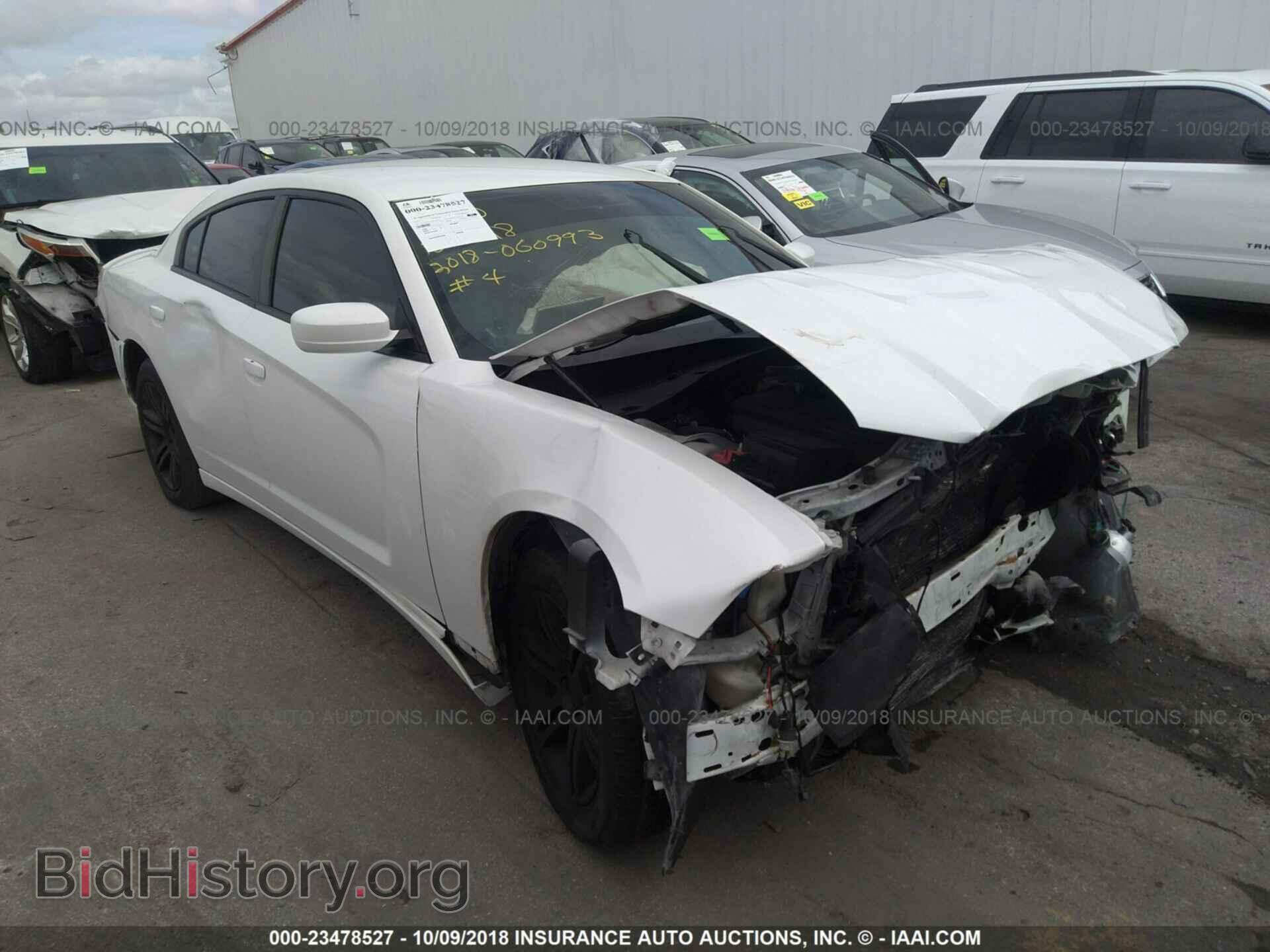 Photo 2B3CL3CG2BH599840 - Dodge Charger 2011