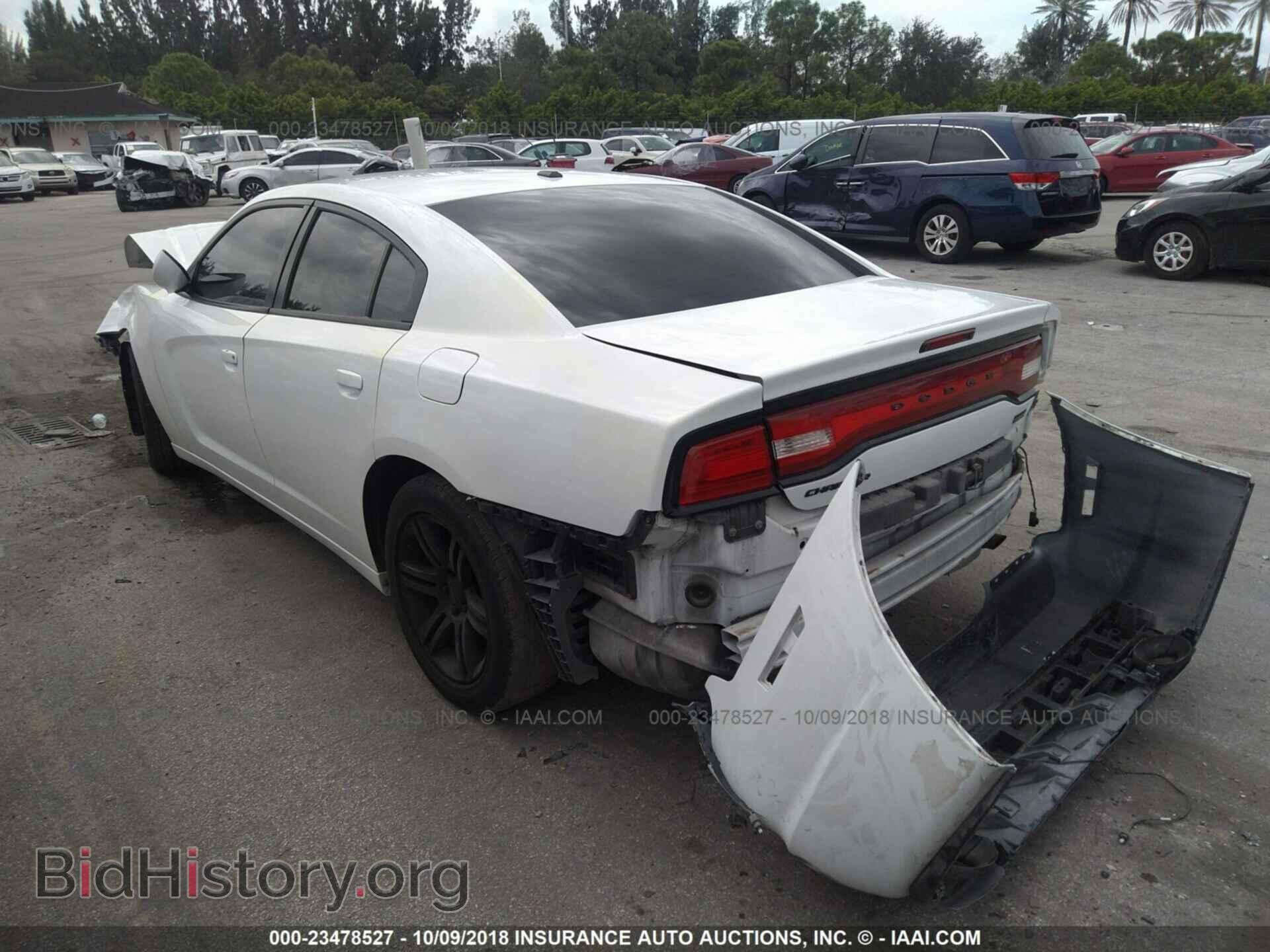2011 Dodge Charger - VIN: 2B3CL3CG2BH599840 - Фото 3