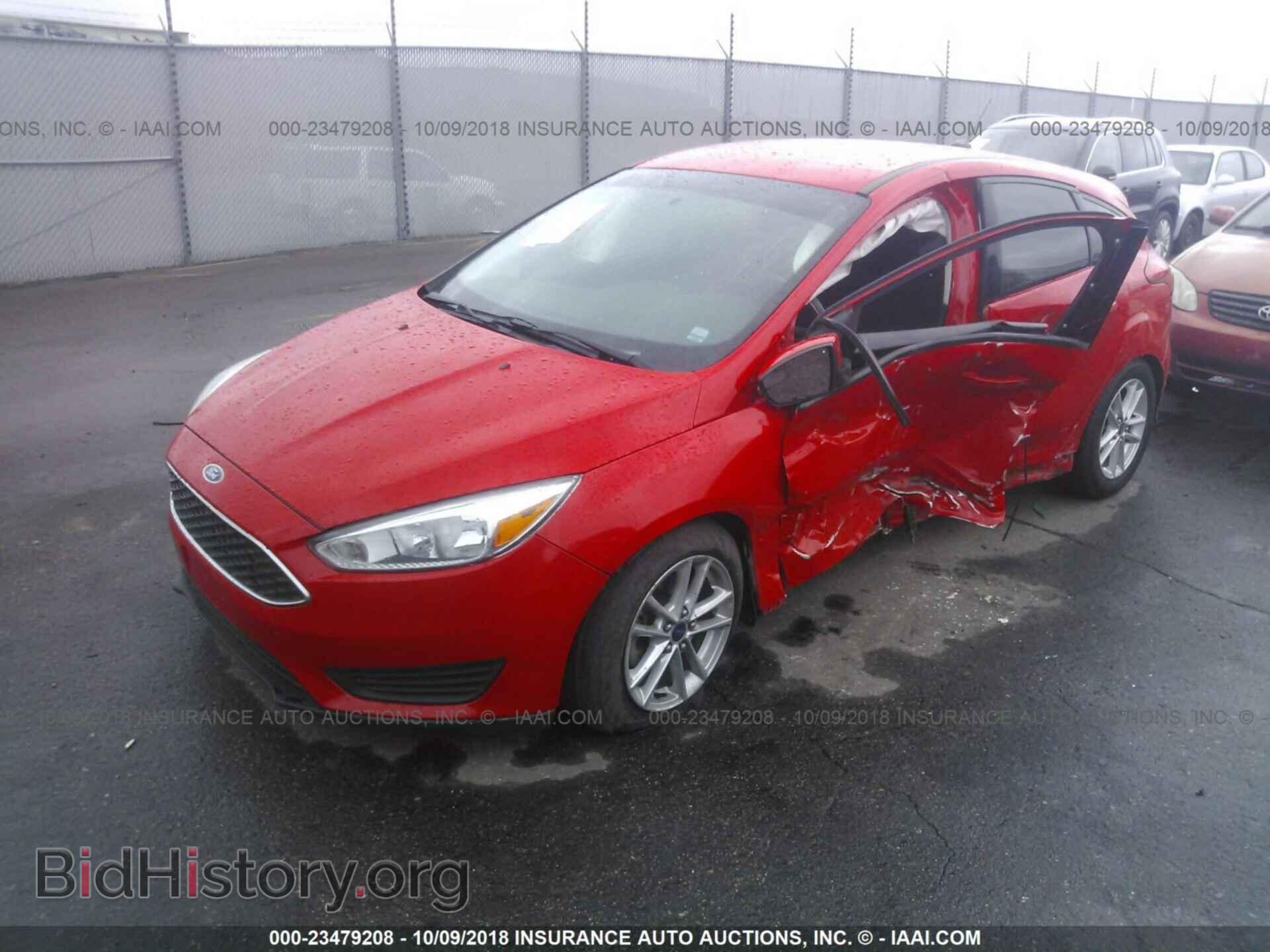 2016 Ford Focus - VIN: 1FADP3K21GL204978 - Фото 2