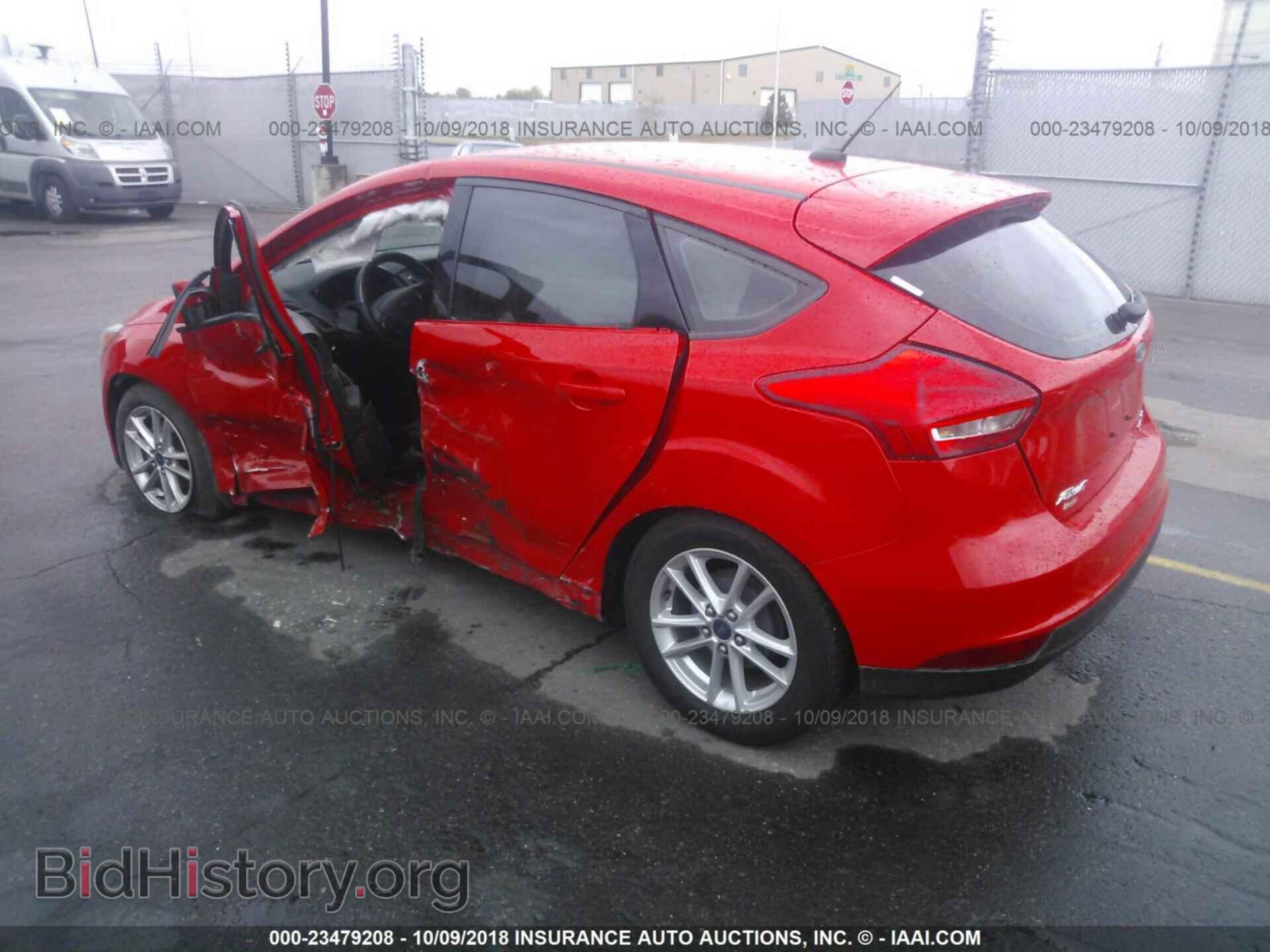 2016 Ford Focus - VIN: 1FADP3K21GL204978 - Фото 3