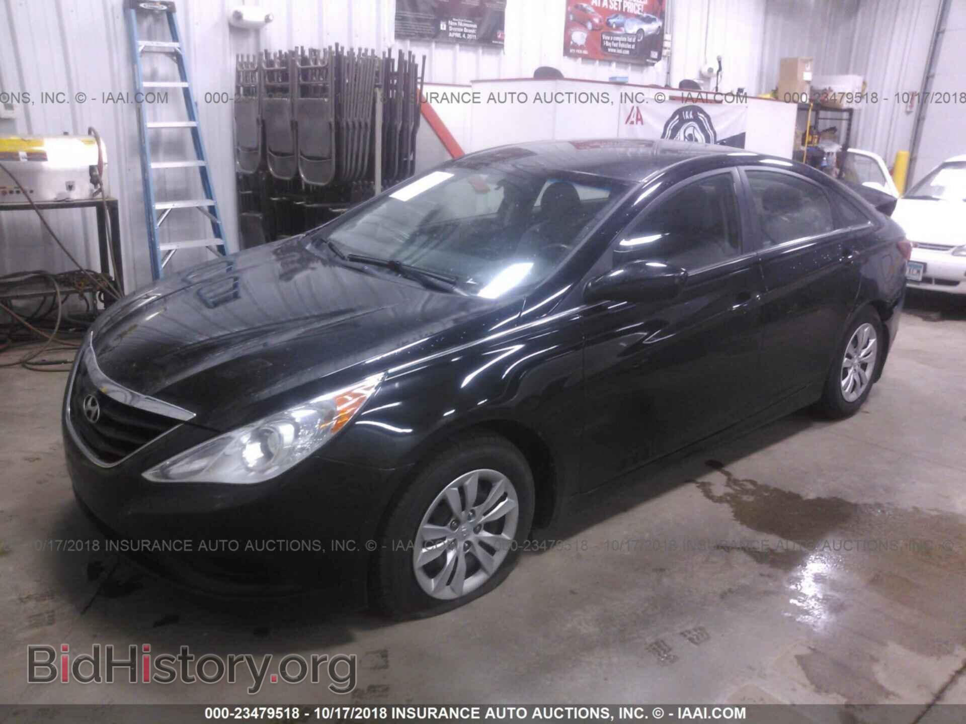 2012 Hyundai Sonata - VIN: 5NPEB4AC1CH329751 - Photo 2