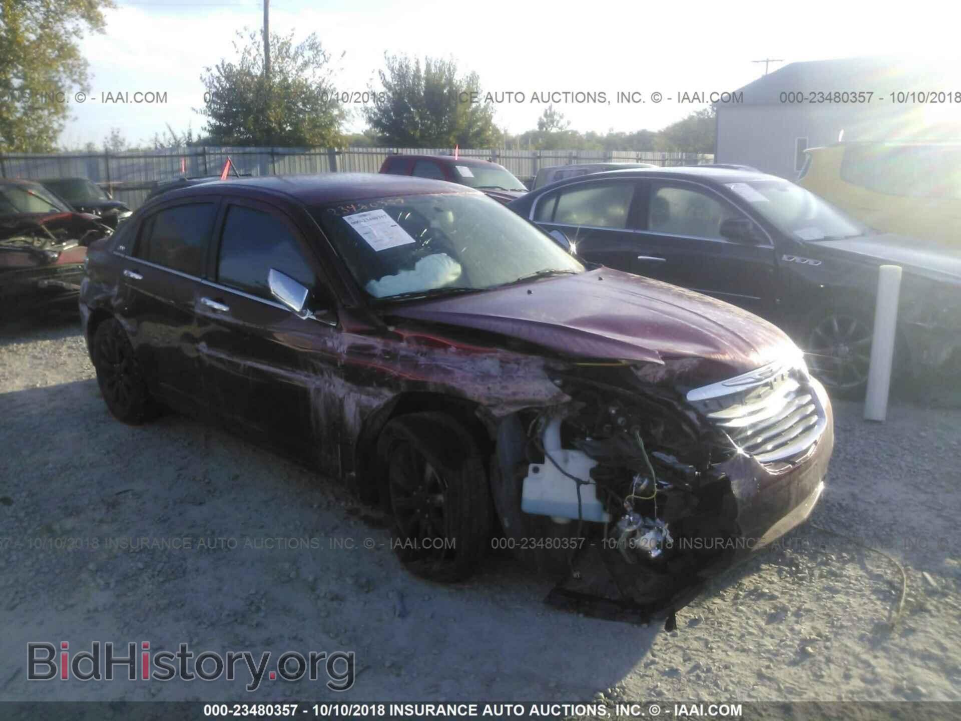 Photo 1C3CCBCG8DN755158 - Chrysler 200 2013