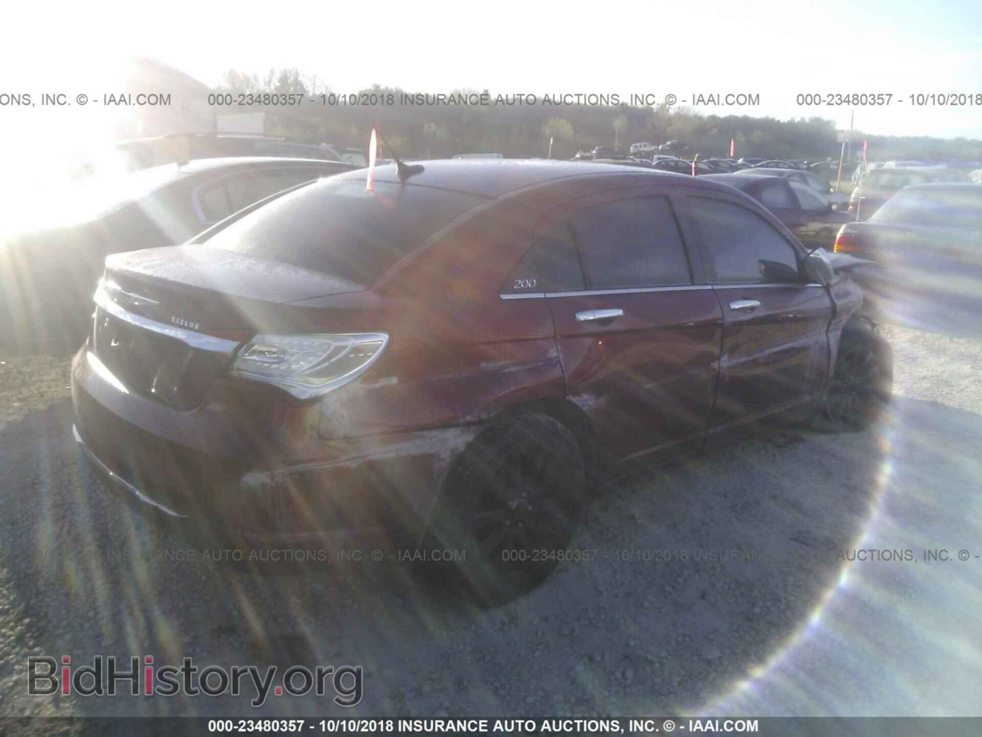 2013 Chrysler 200 - VIN: 1C3CCBCG8DN755158 - Photo 4
