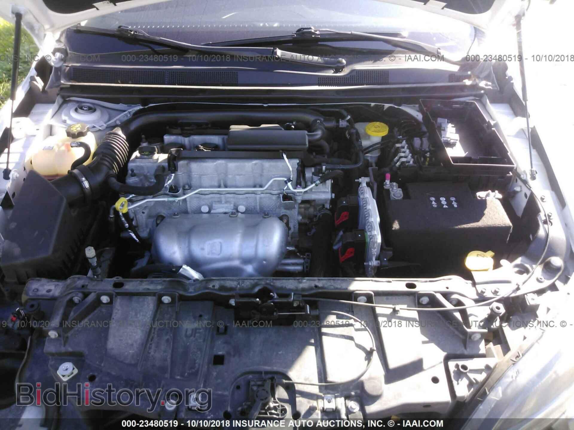 2015 Chrysler 200 - VIN: 1C3CCCFB0FN643799 - Фото 10