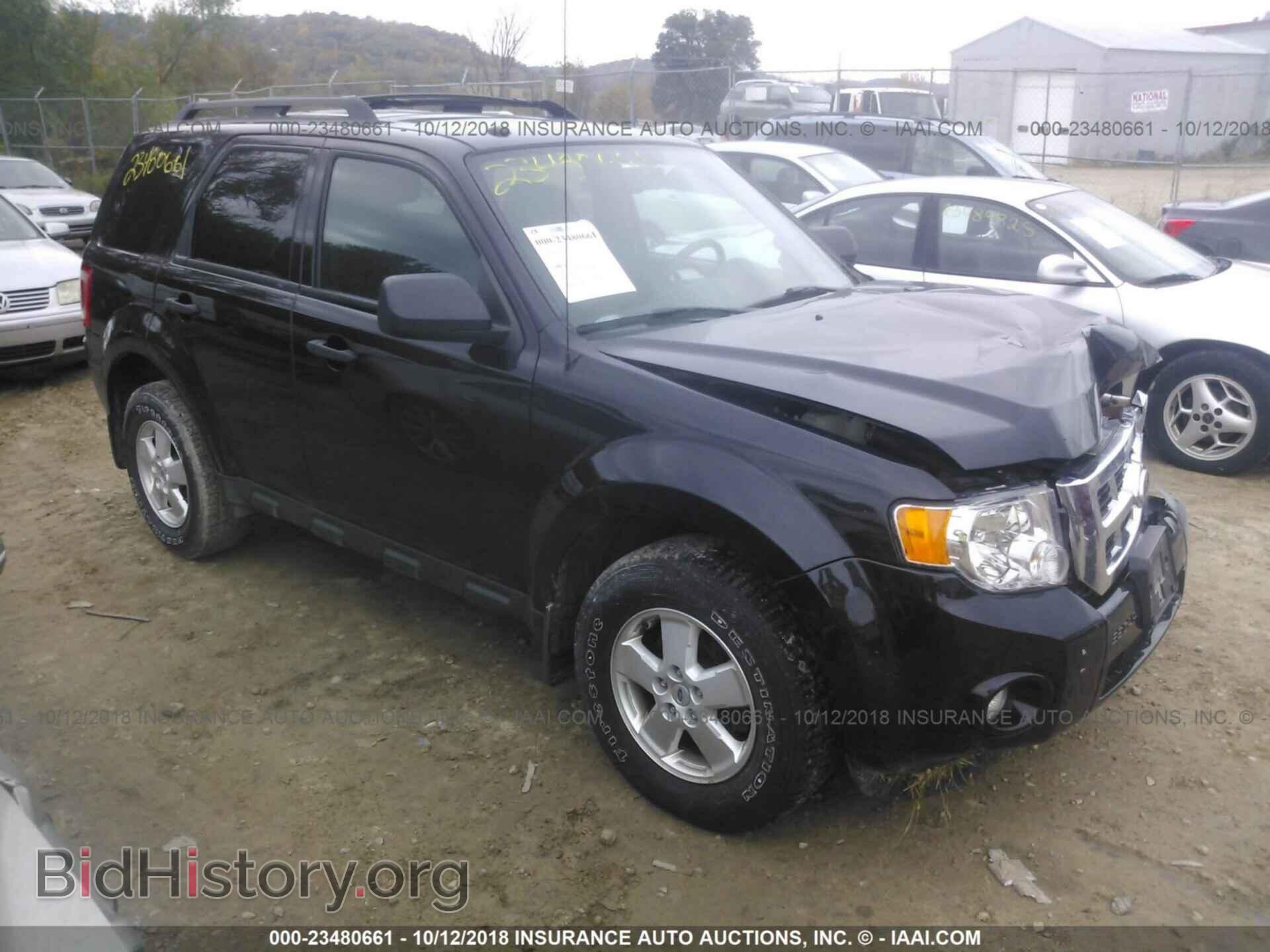 Photo 1FMCU9DG3BKA14488 - Ford Escape 2011