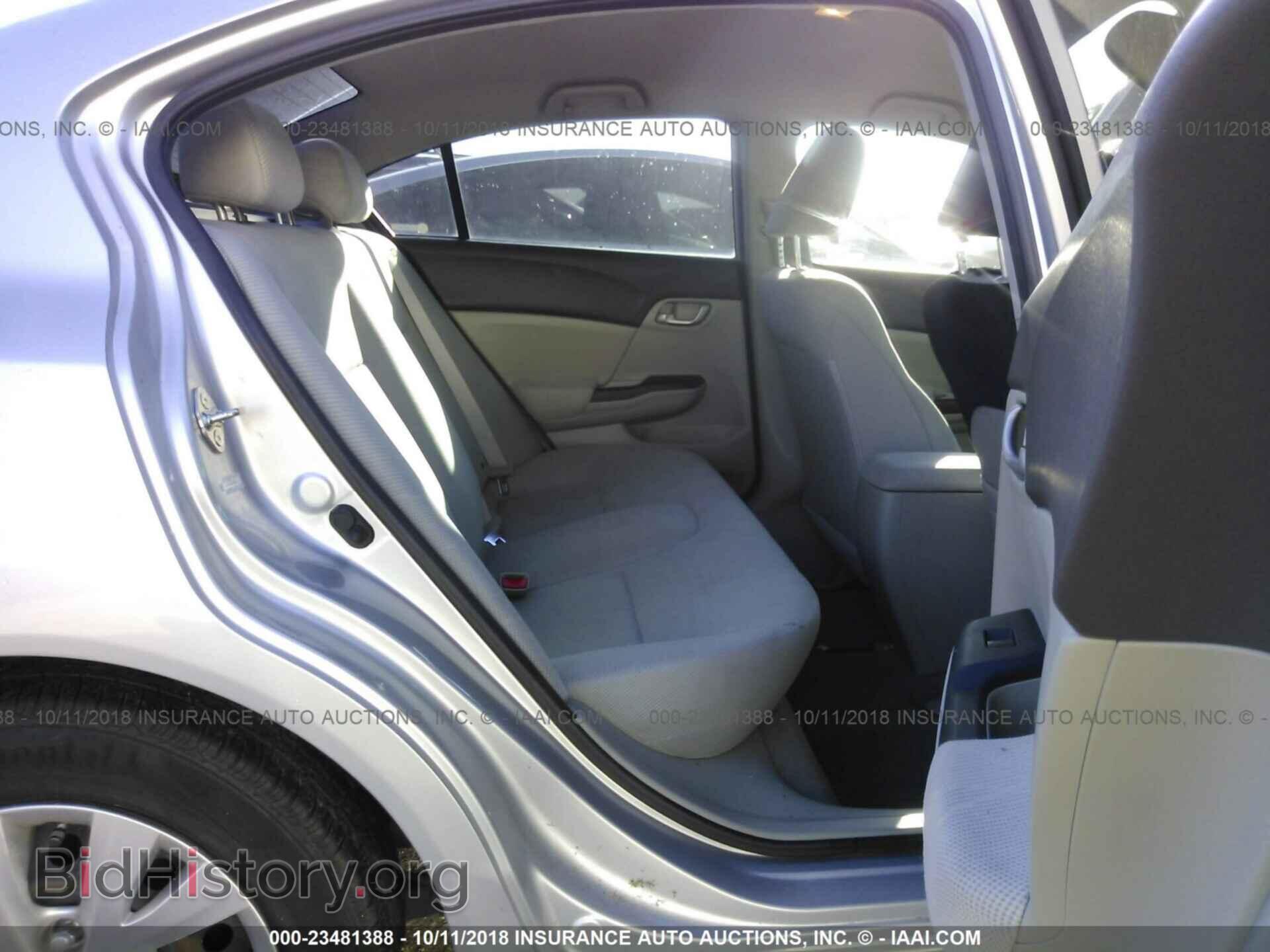 2012 Honda Civic - VIN: 19XFB2F58CE056931 - Photo 8