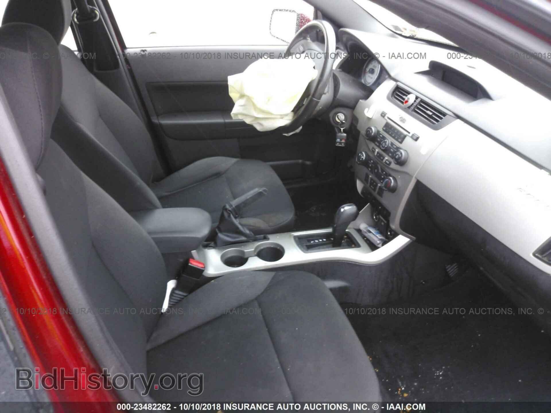2011 Ford Focus - VIN: 1FAHP3GN1BW151744 - Фото 5