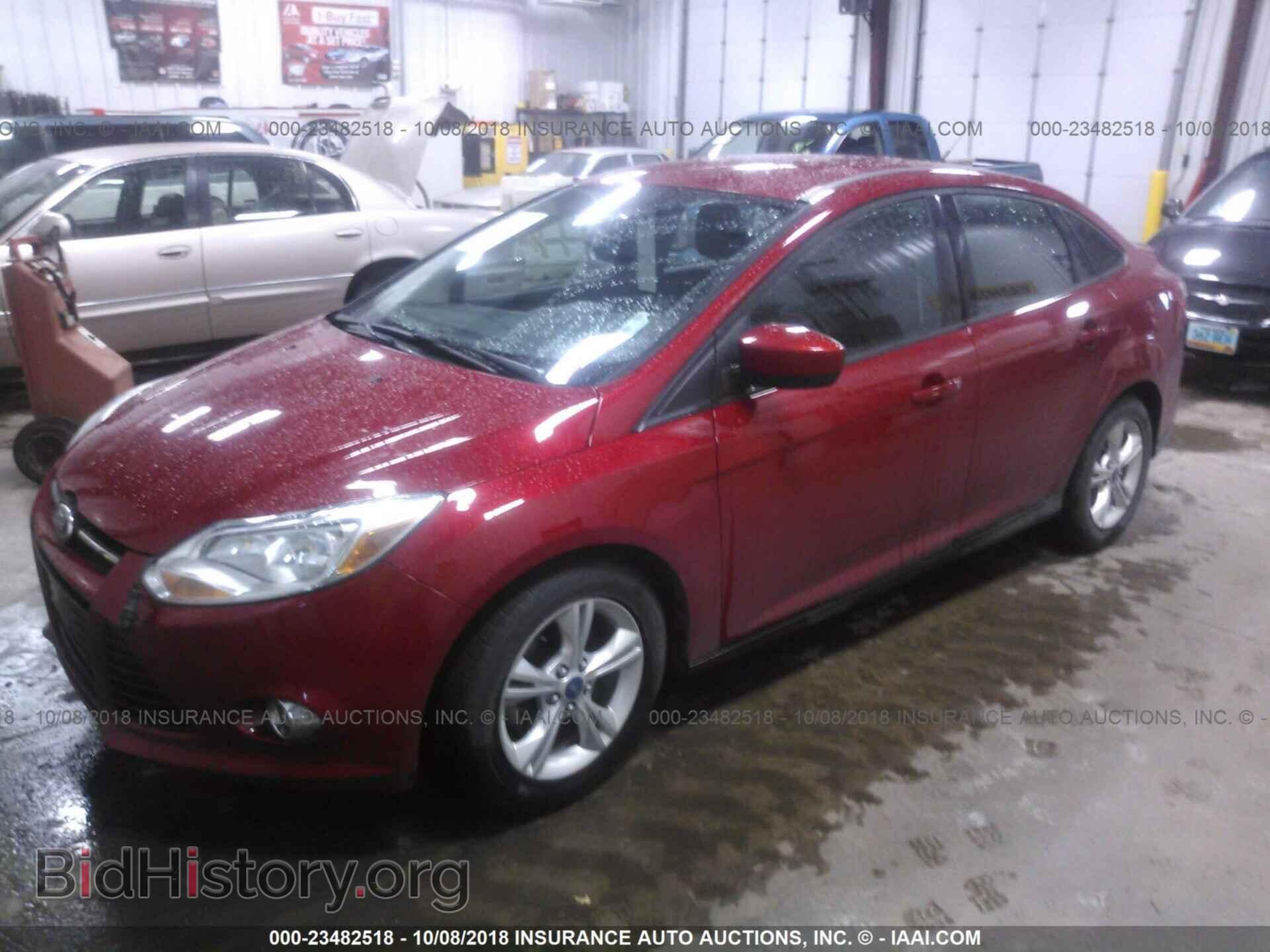 2012 Ford Focus - VIN: 1FAHP3F23CL227572 - Фото 2